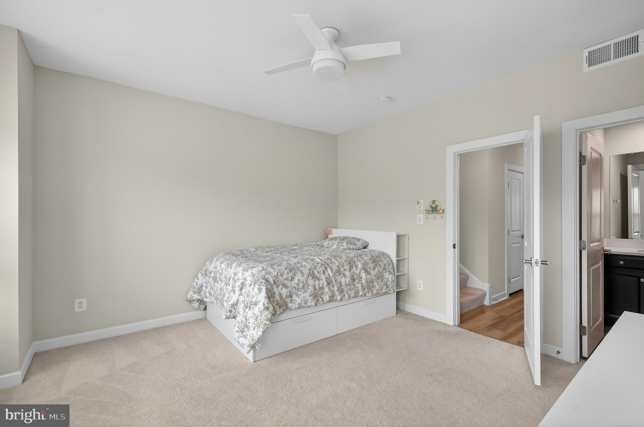 WOODLAND PARK - Residential