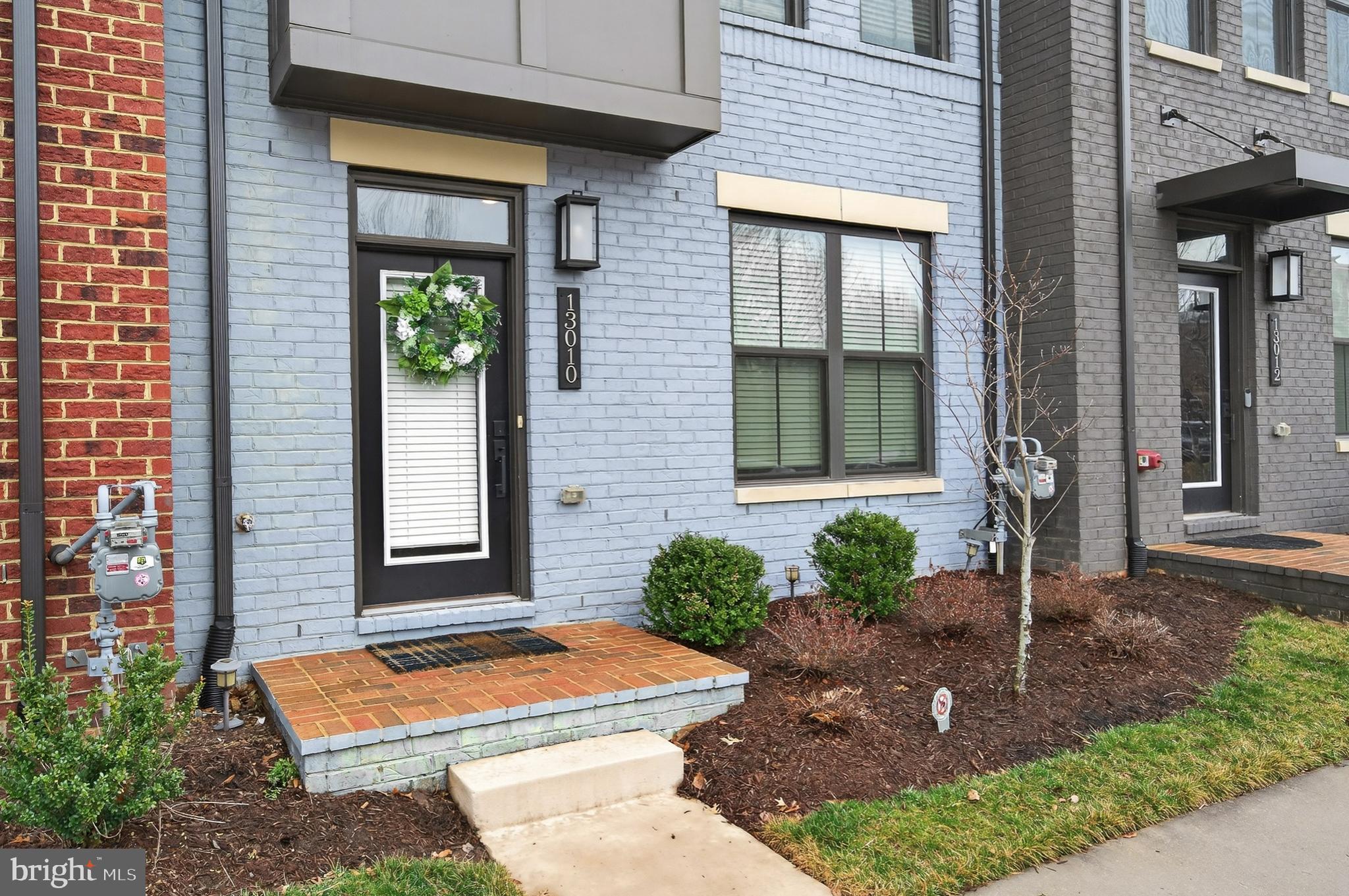 13010 HATTONTOWN SQUARE