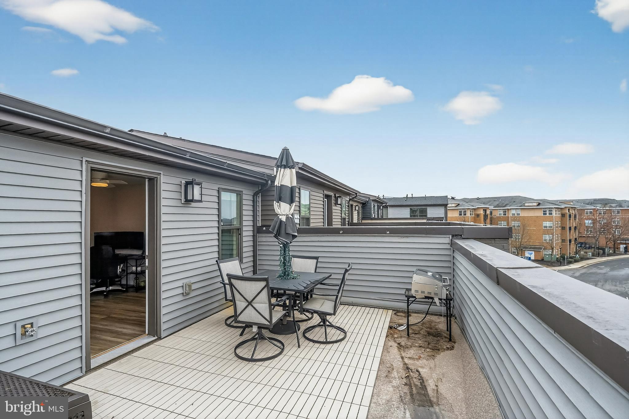 WOODLAND PARK - Residential