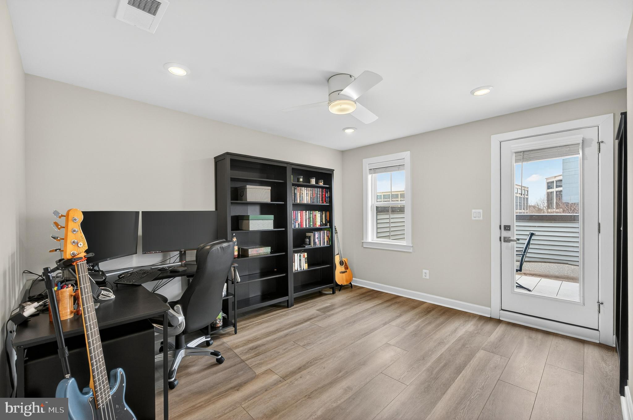 WOODLAND PARK - Residential