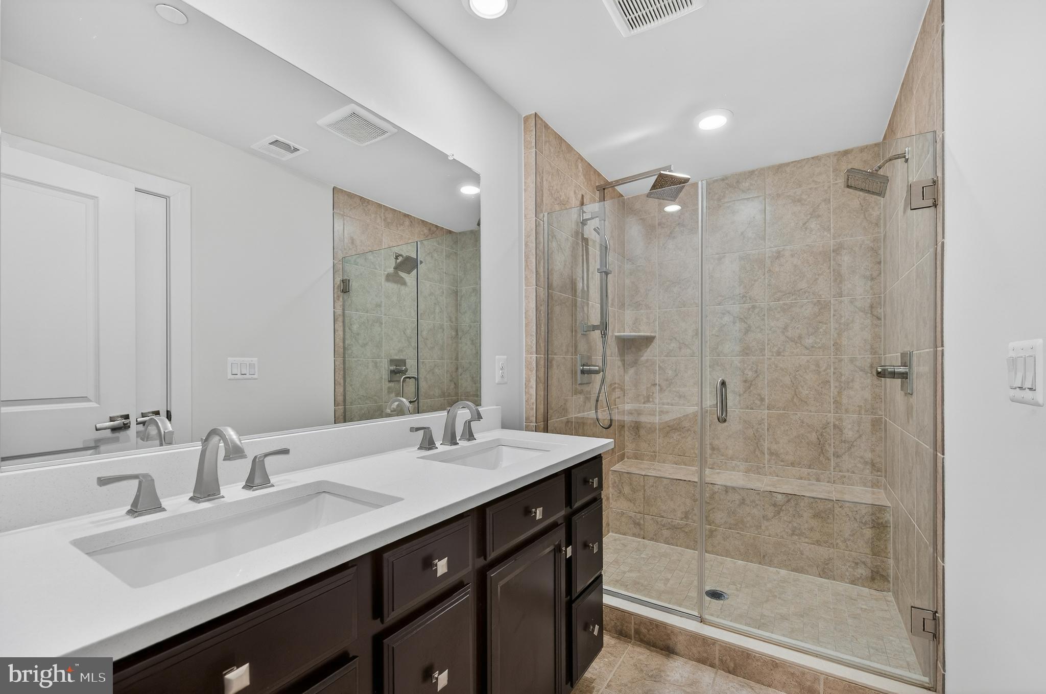 WOODLAND PARK - Residential