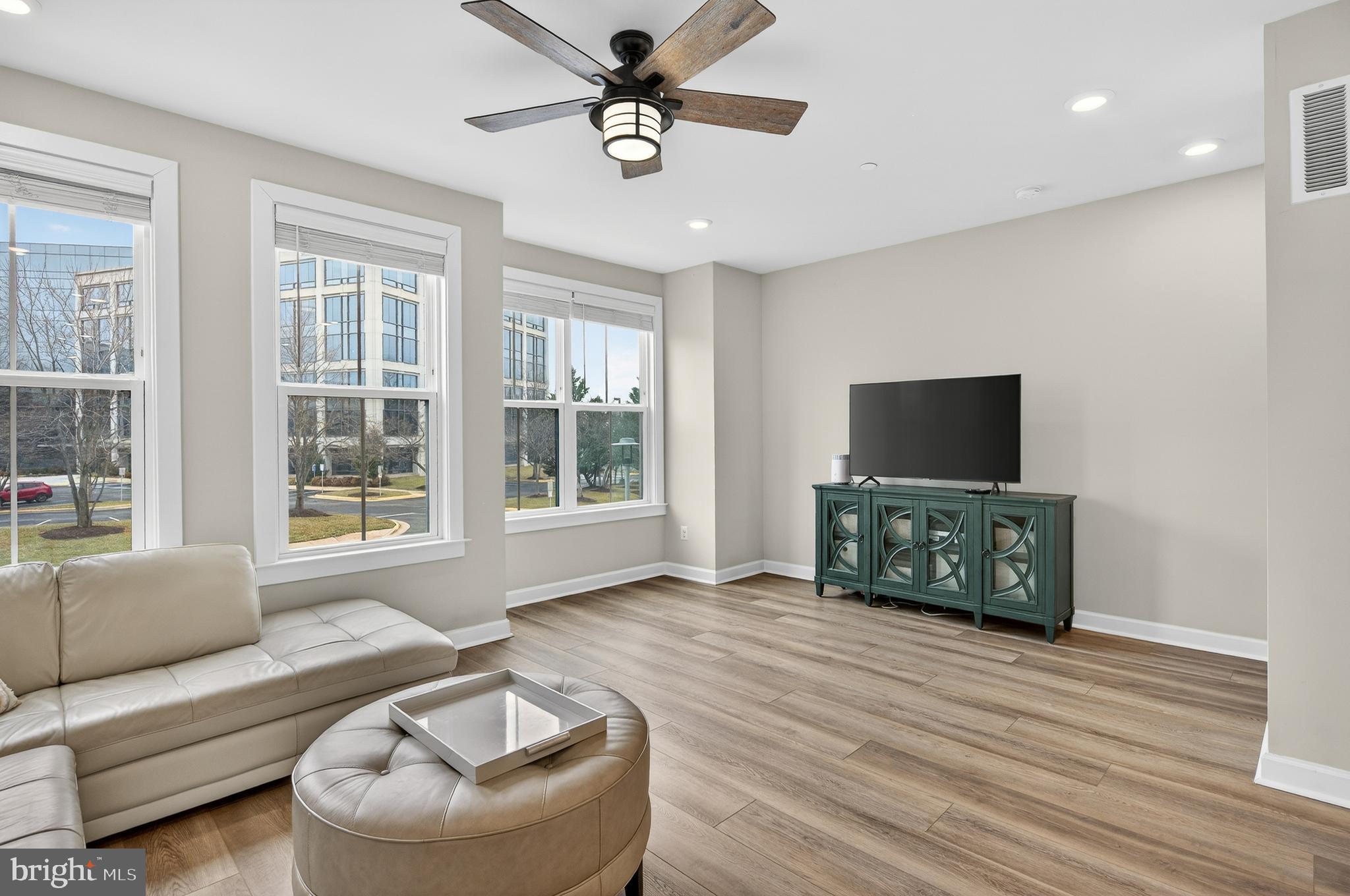 WOODLAND PARK - Residential