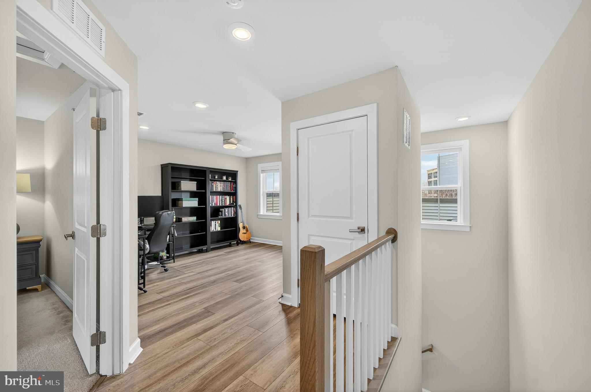 WOODLAND PARK - Residential