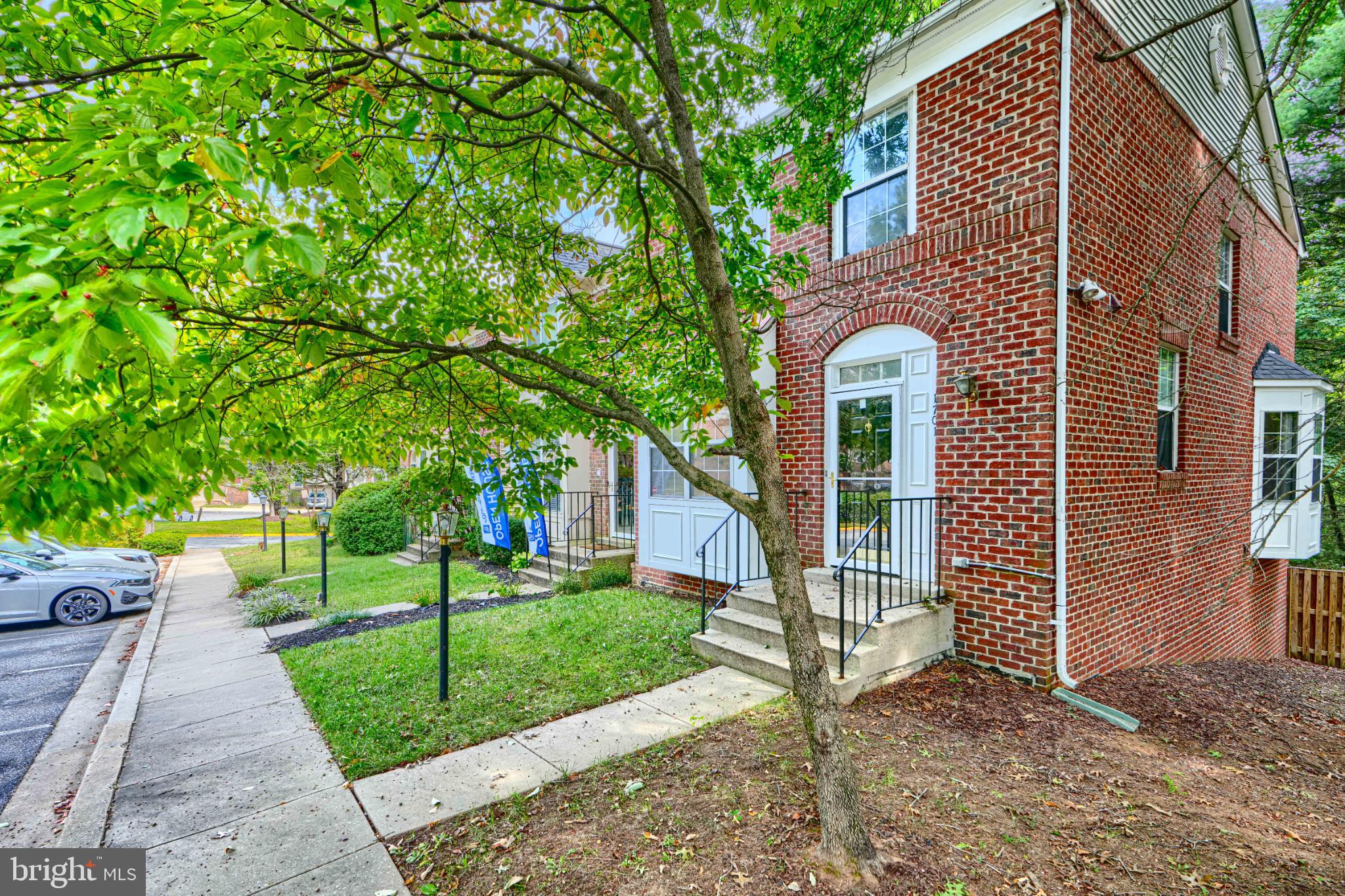 1701 STOURBRIDGE COURT