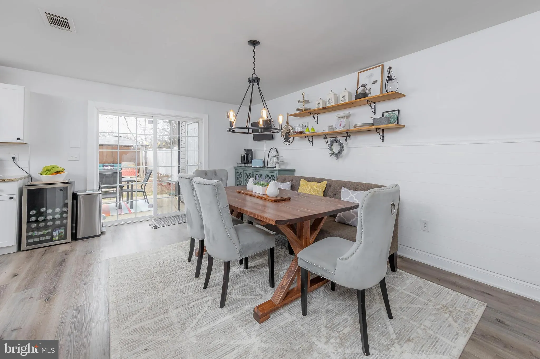 Sewell, New Jersey 08080, United States, 3 Bedrooms Bedrooms, ,2 BathroomsBathrooms,Residential,Pending,90161