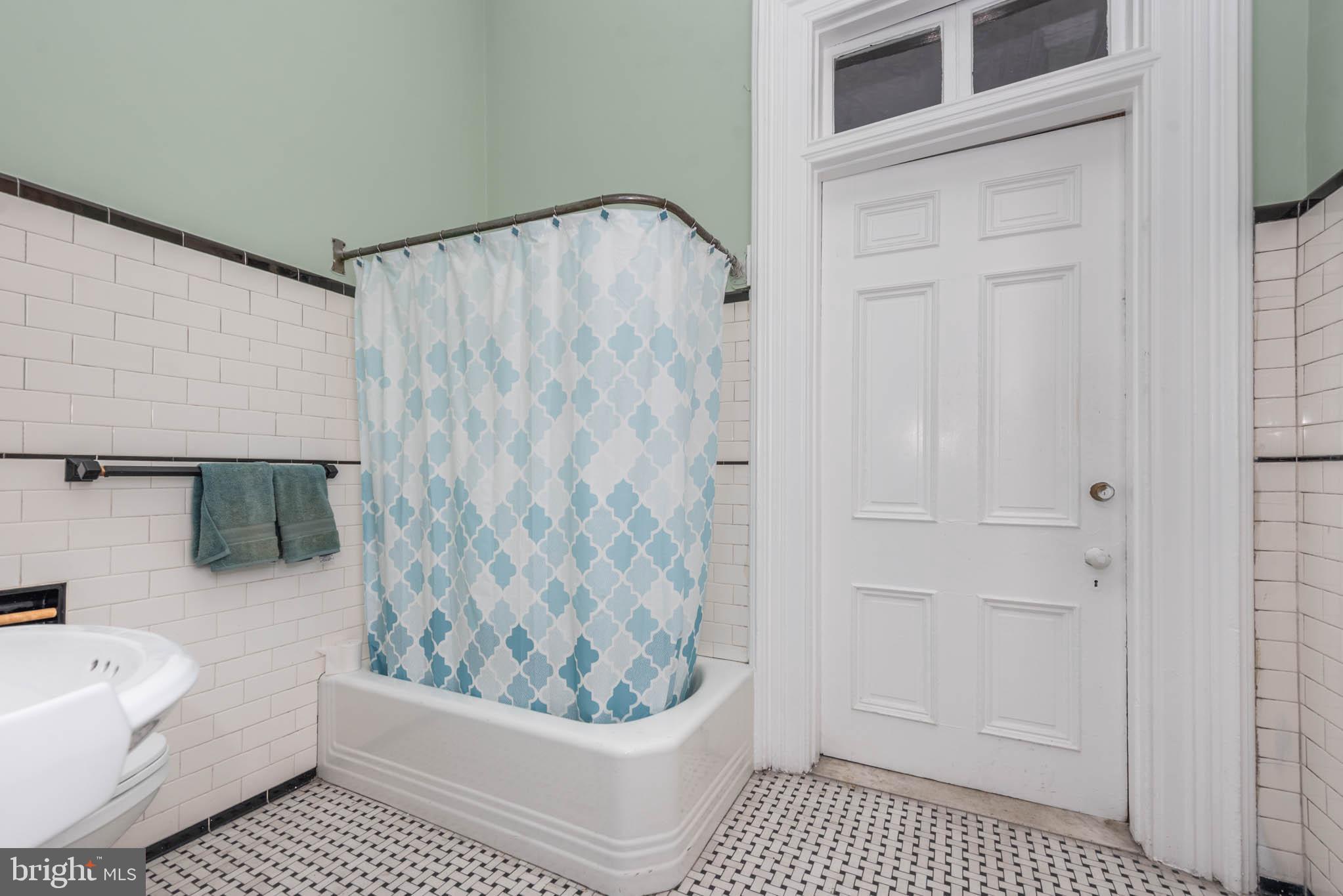 BOLTON HILL HISTORIC DISTRICT - Residential Income