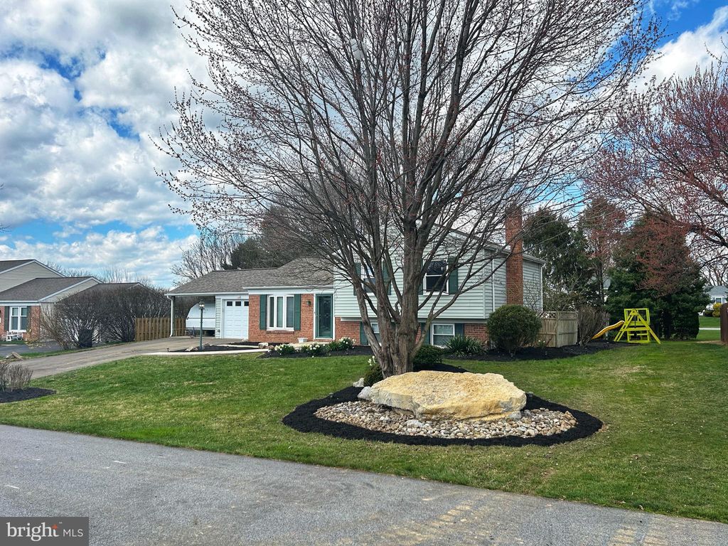 Photo of 2431 Cypress Drive, Lancaster, PA 17602 (MLS # PALA2048032)