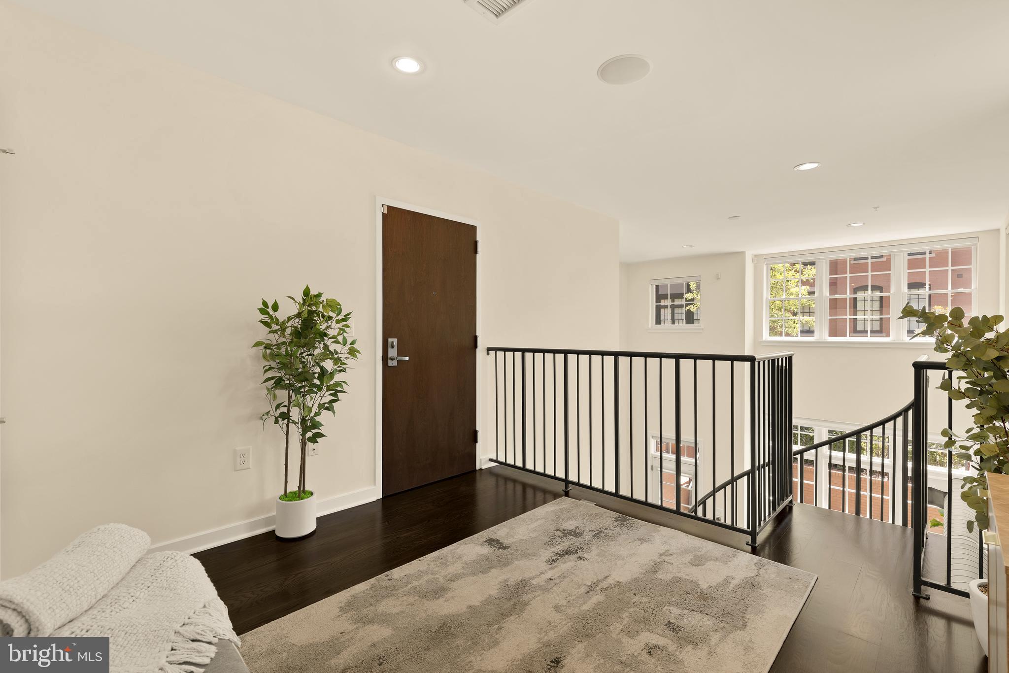 1700 CLARENDON BOULEVARD 152