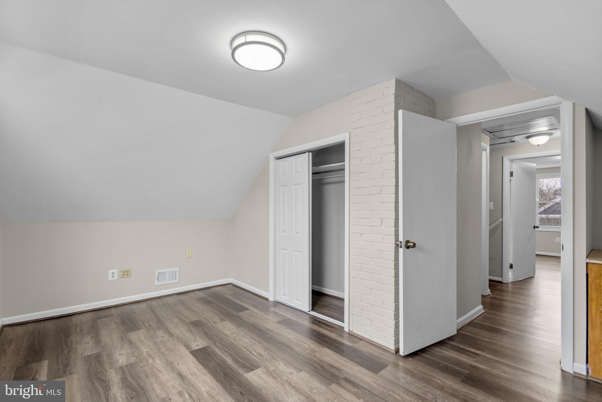 TWINBROOK - Residential