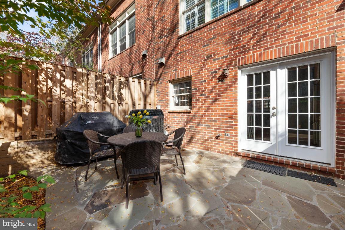 HIGHGATE - Residential