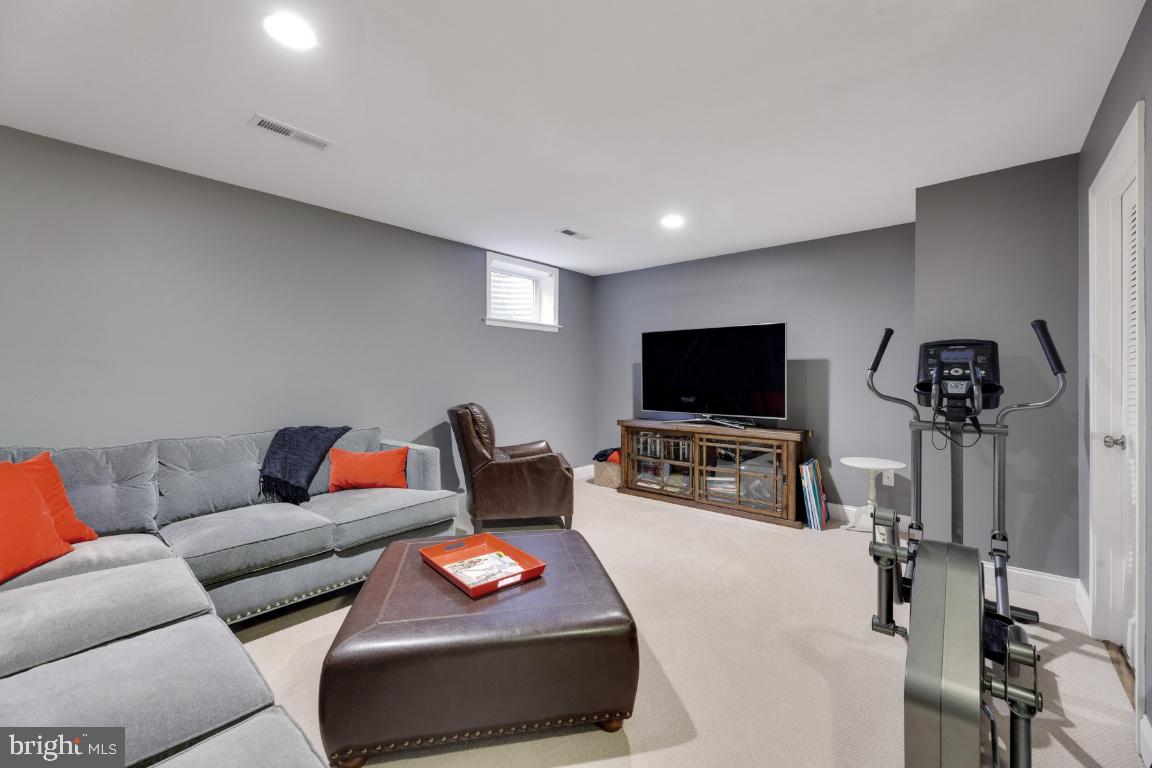 HIGHGATE - Residential