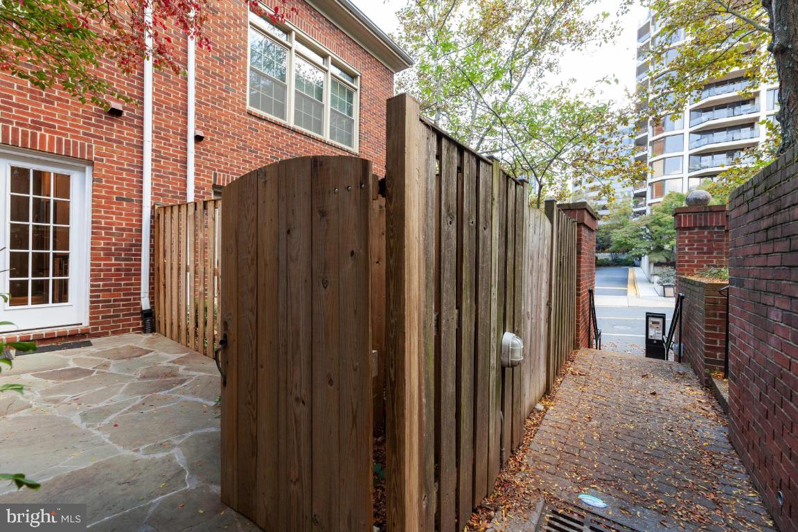 HIGHGATE - Residential