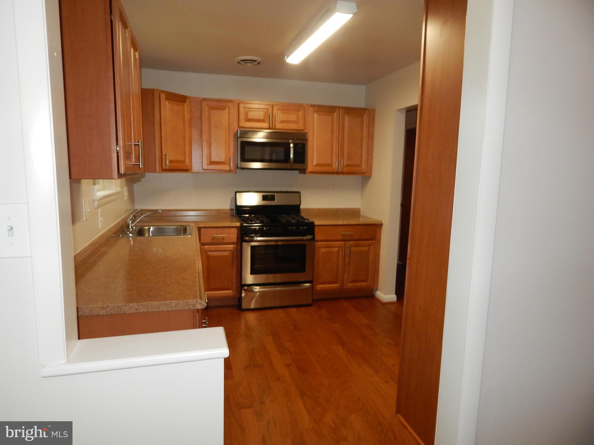 CRESTVIEW MANOR - Residential