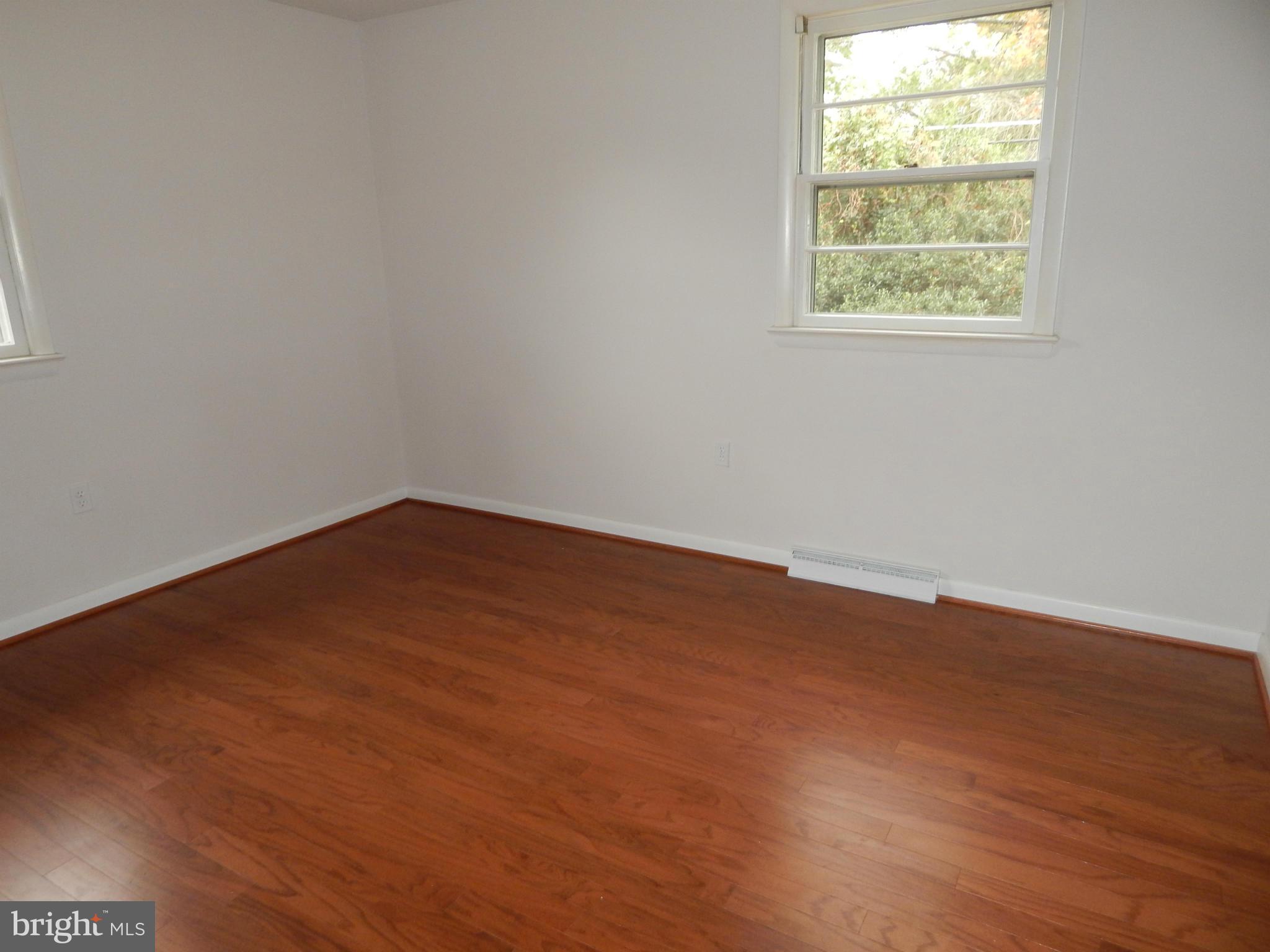 CRESTVIEW MANOR - Residential