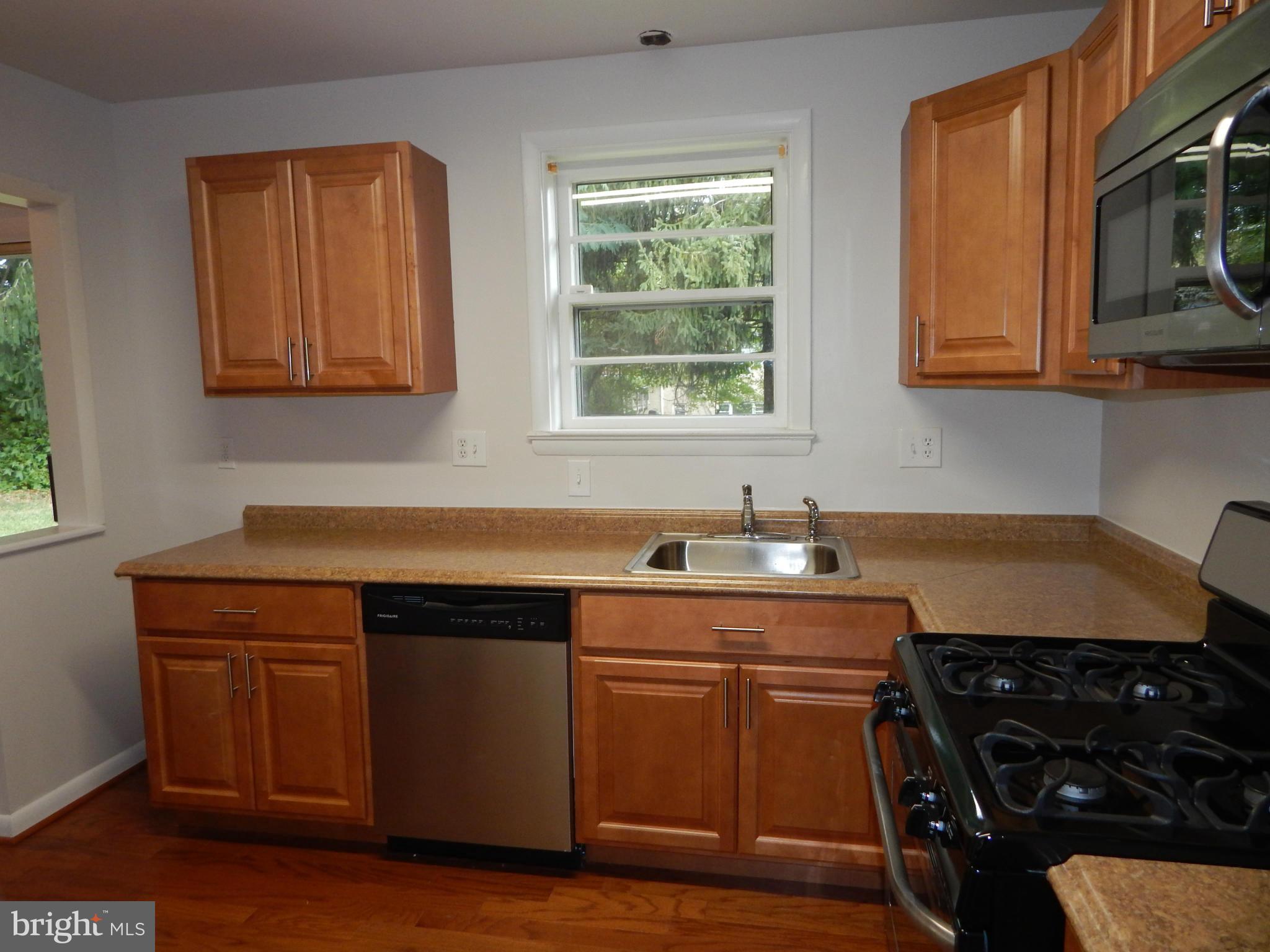 CRESTVIEW MANOR - Residential