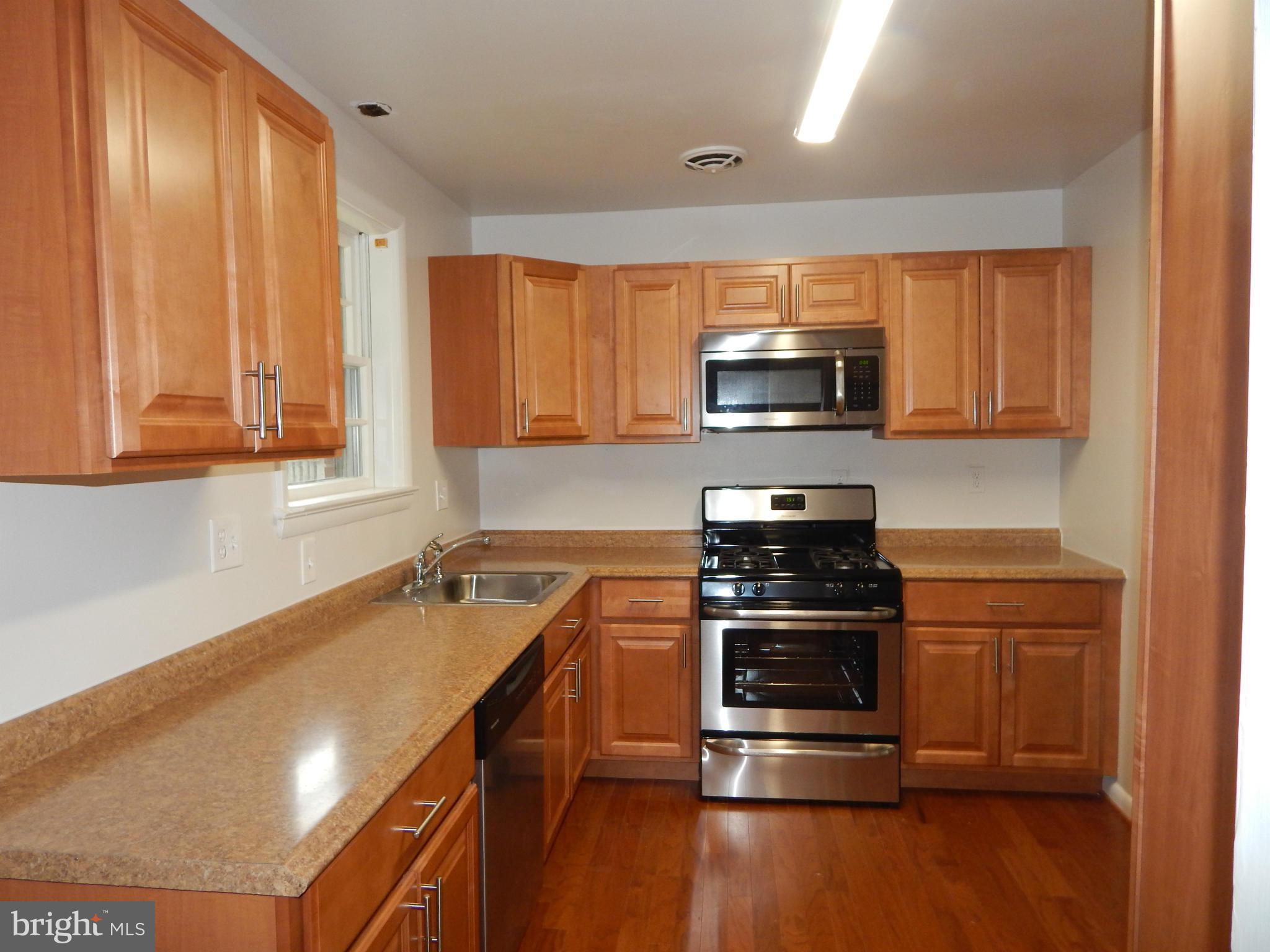 CRESTVIEW MANOR - Residential