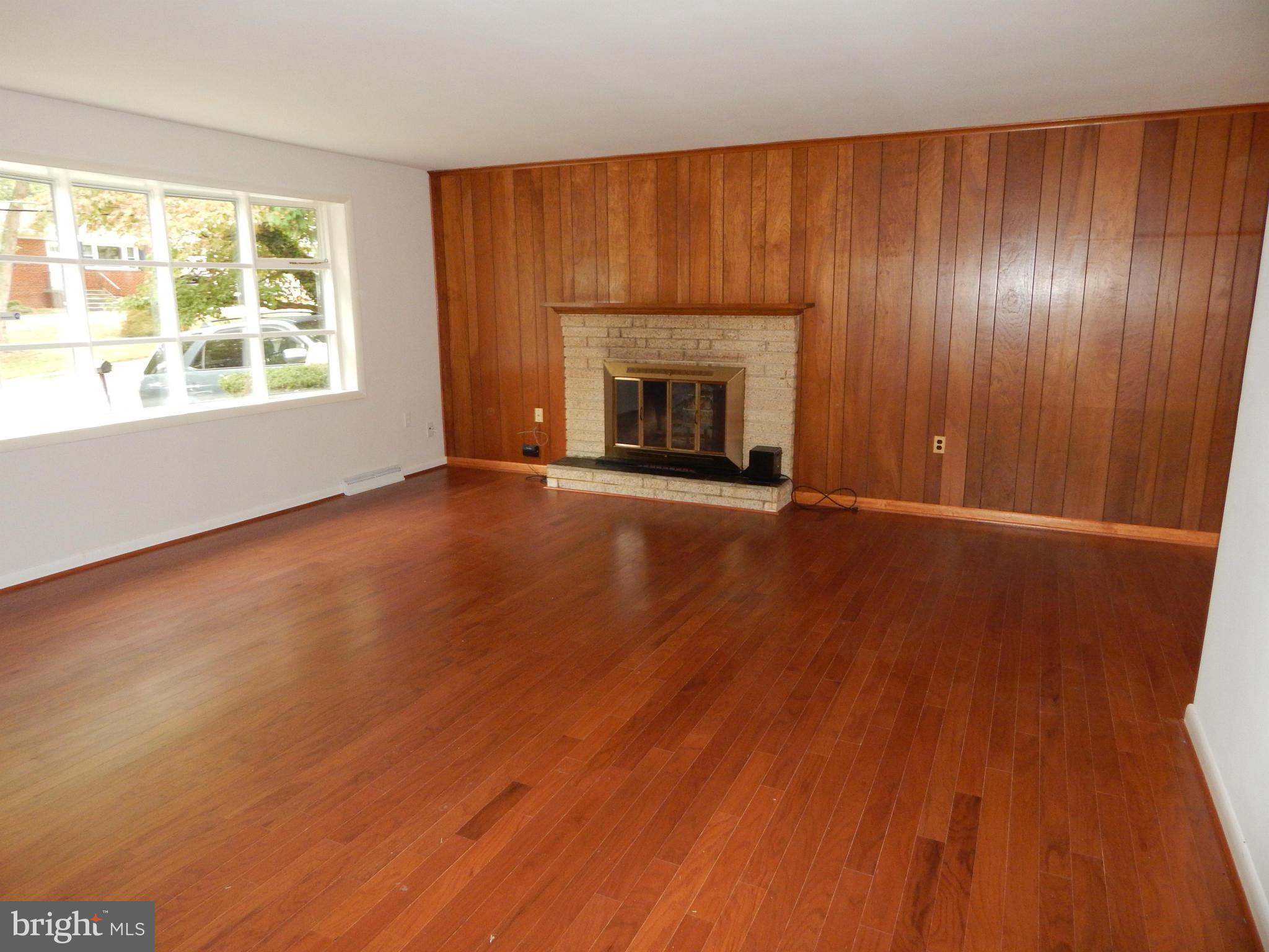 CRESTVIEW MANOR - Residential