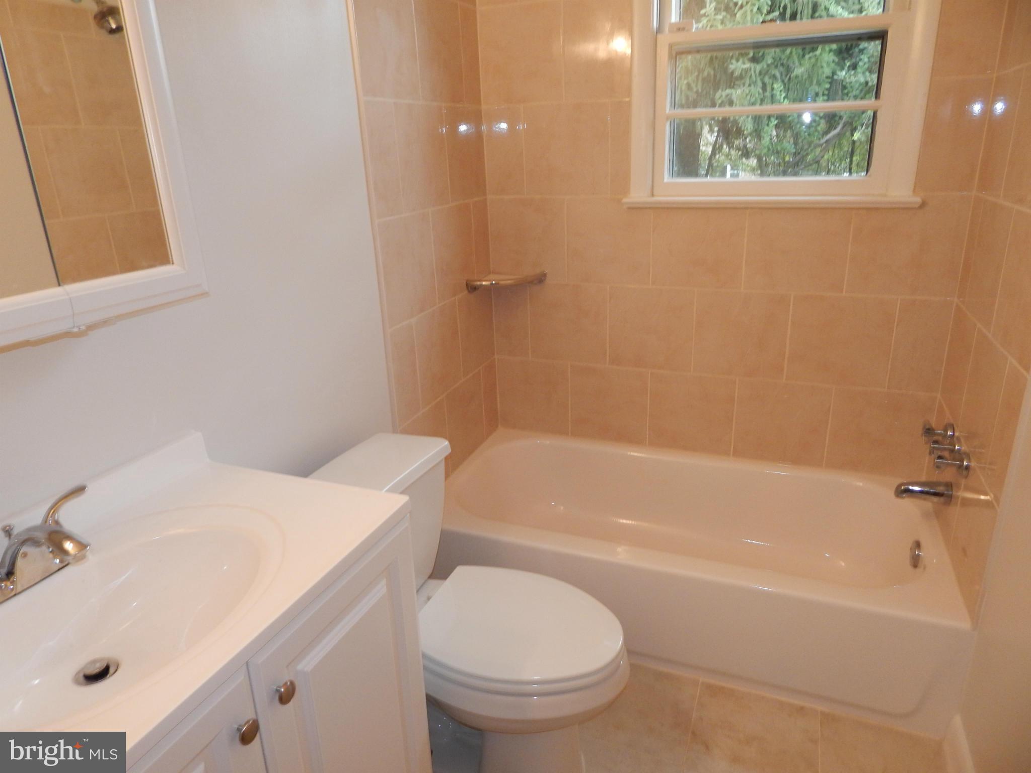 CRESTVIEW MANOR - Residential