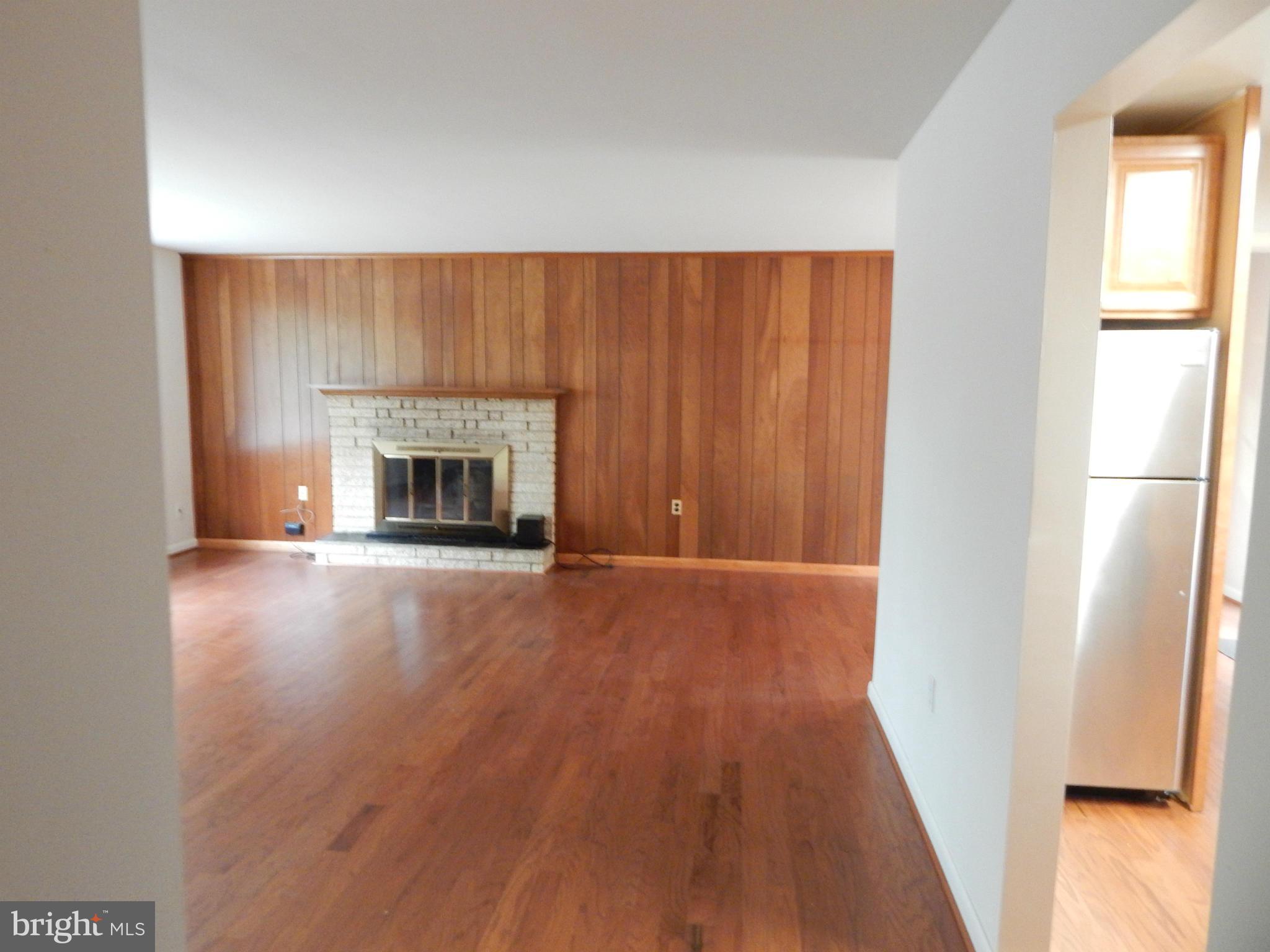 CRESTVIEW MANOR - Residential