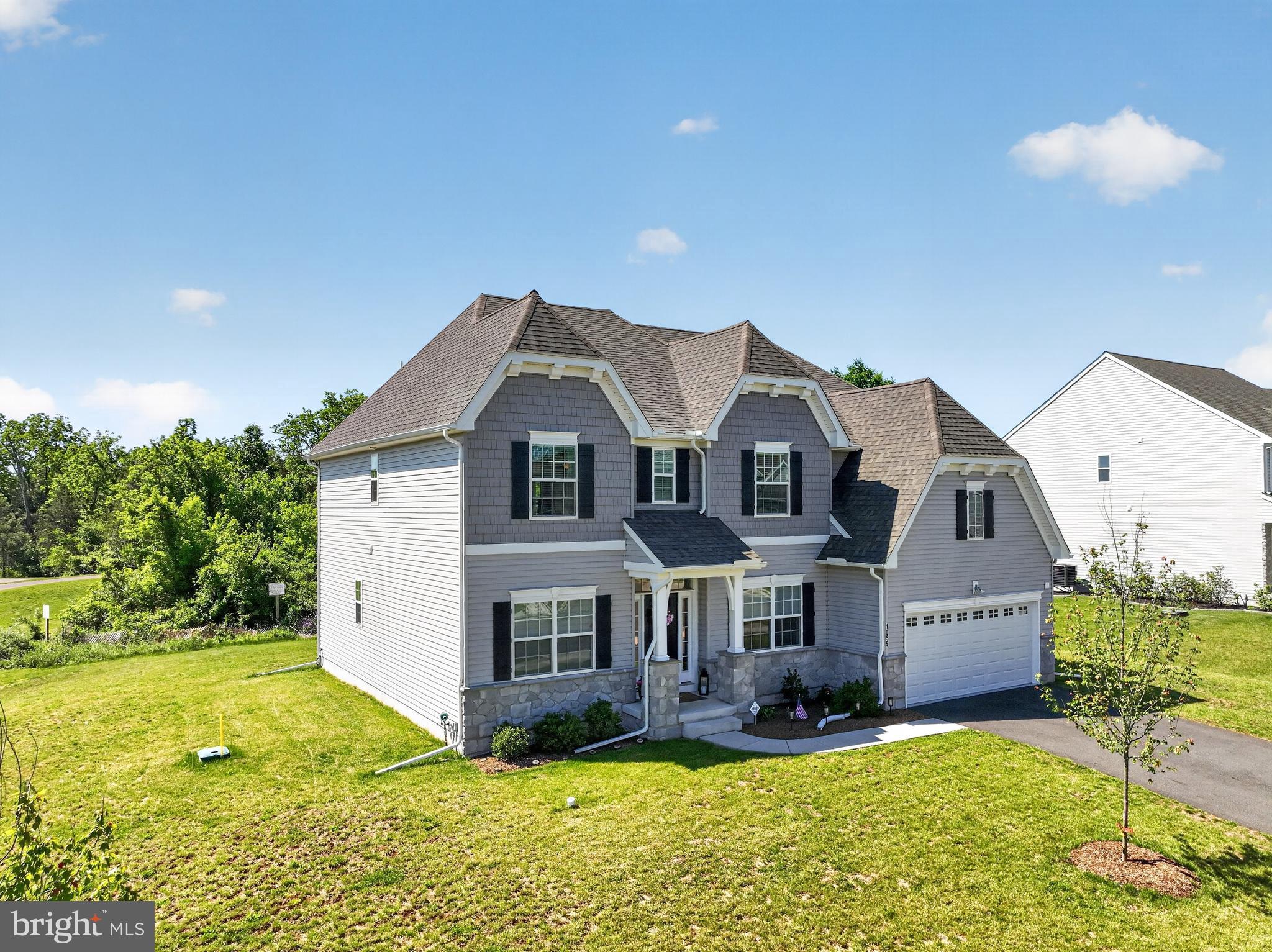 1059 SMYTH LANE