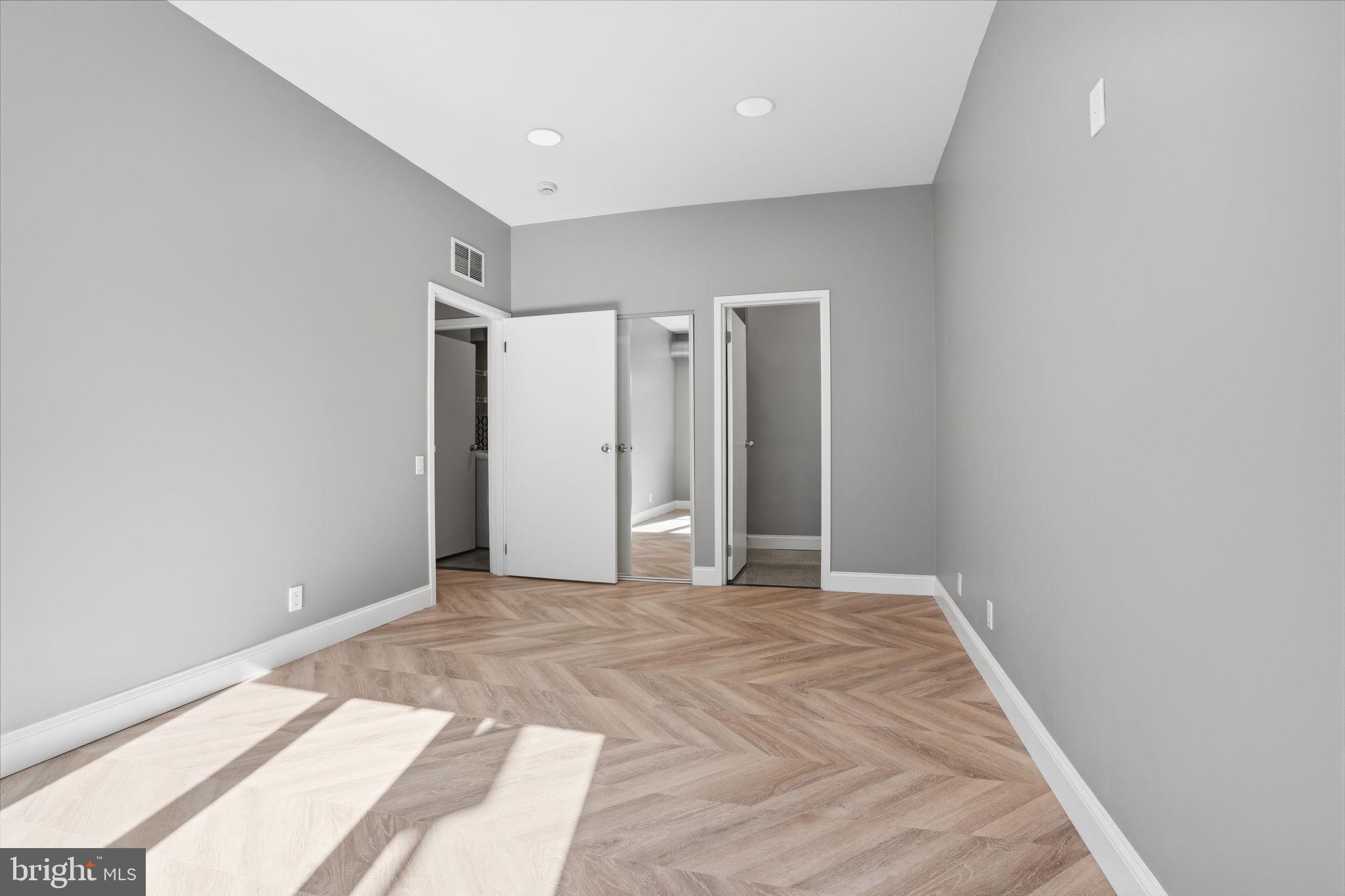 MANAYUNK - Residential