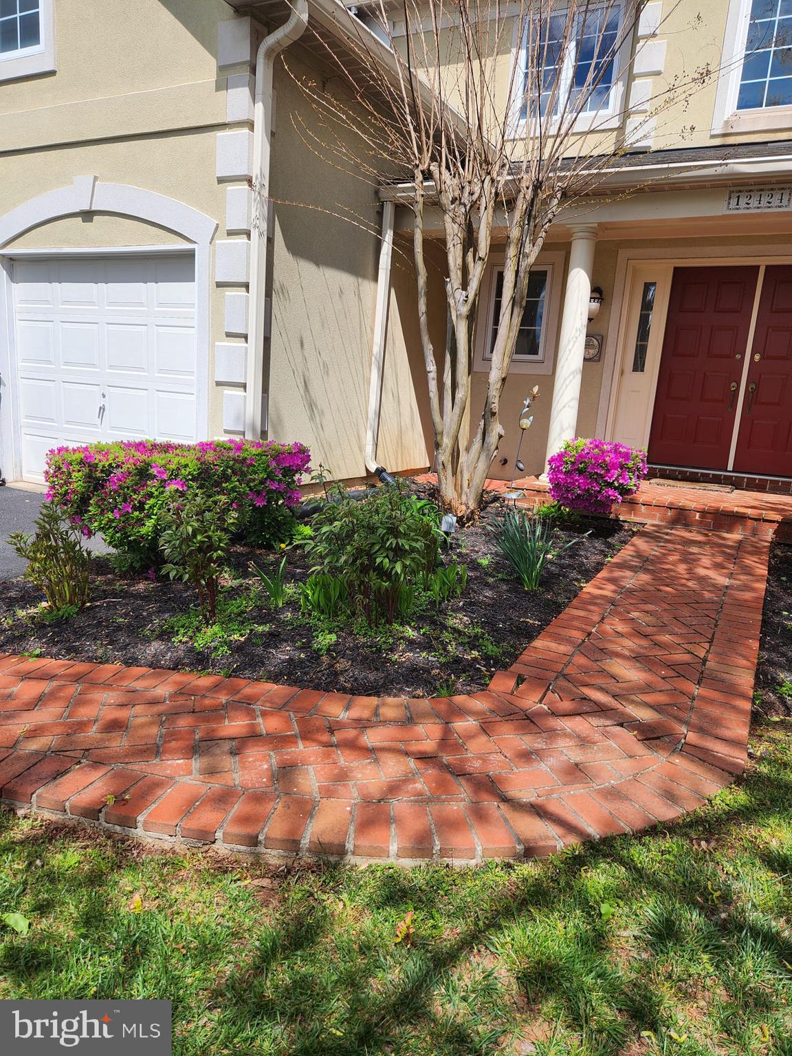 COLVIN HUNT - Residential Lease