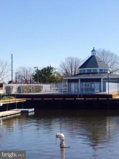 OYSTER COVE - Residential Lease