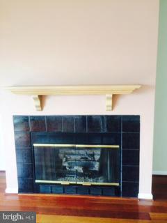 OYSTER COVE - Residential Lease