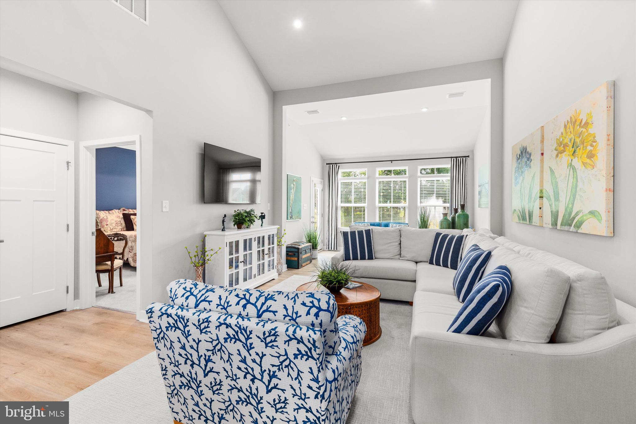 RIVER RUN - Residential