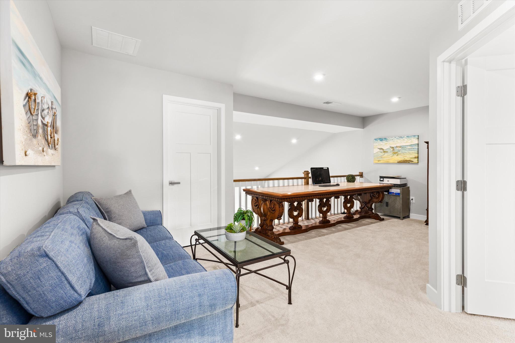 RIVER RUN - Residential