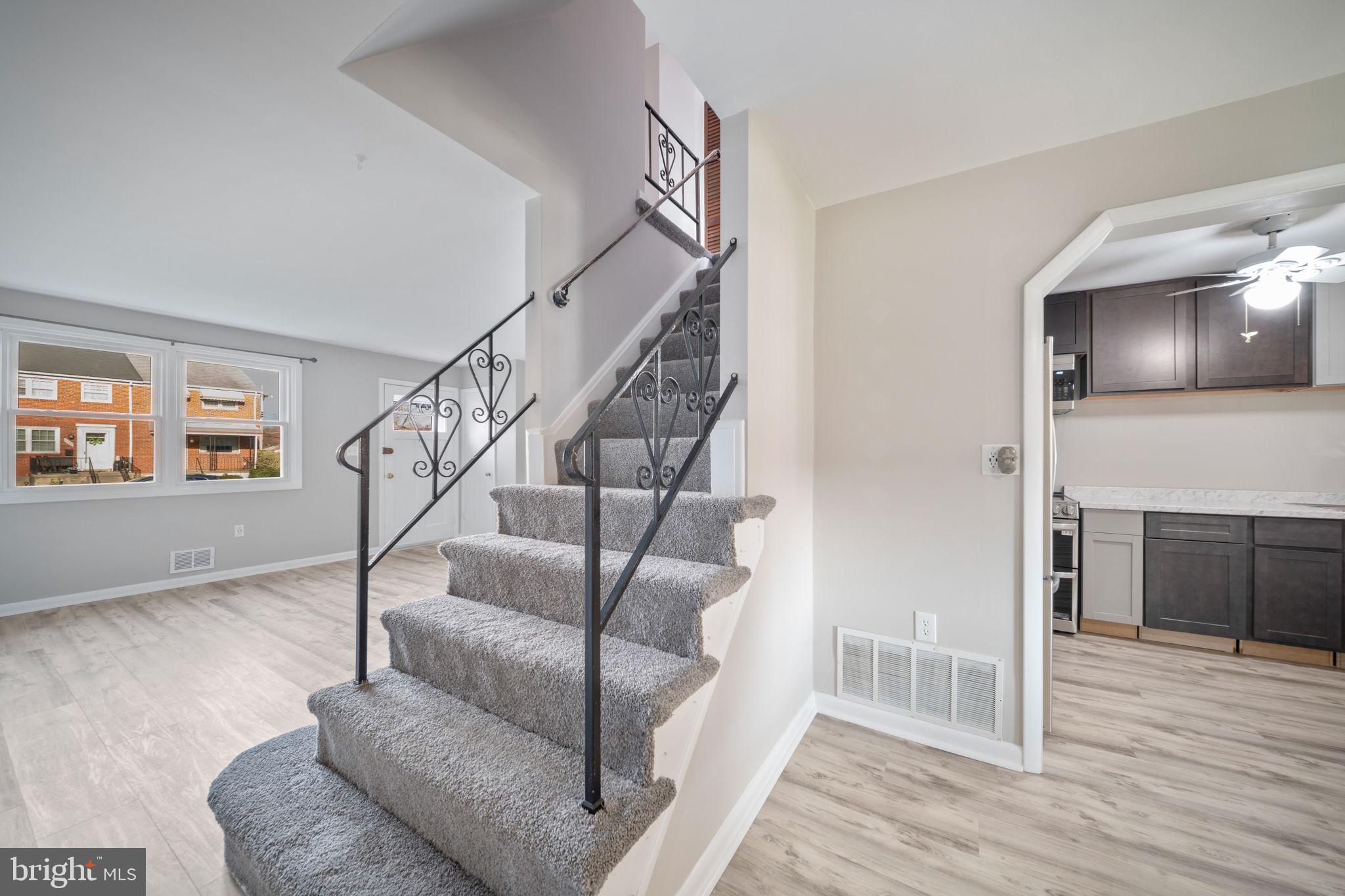 KINGS RIDGE - Residential