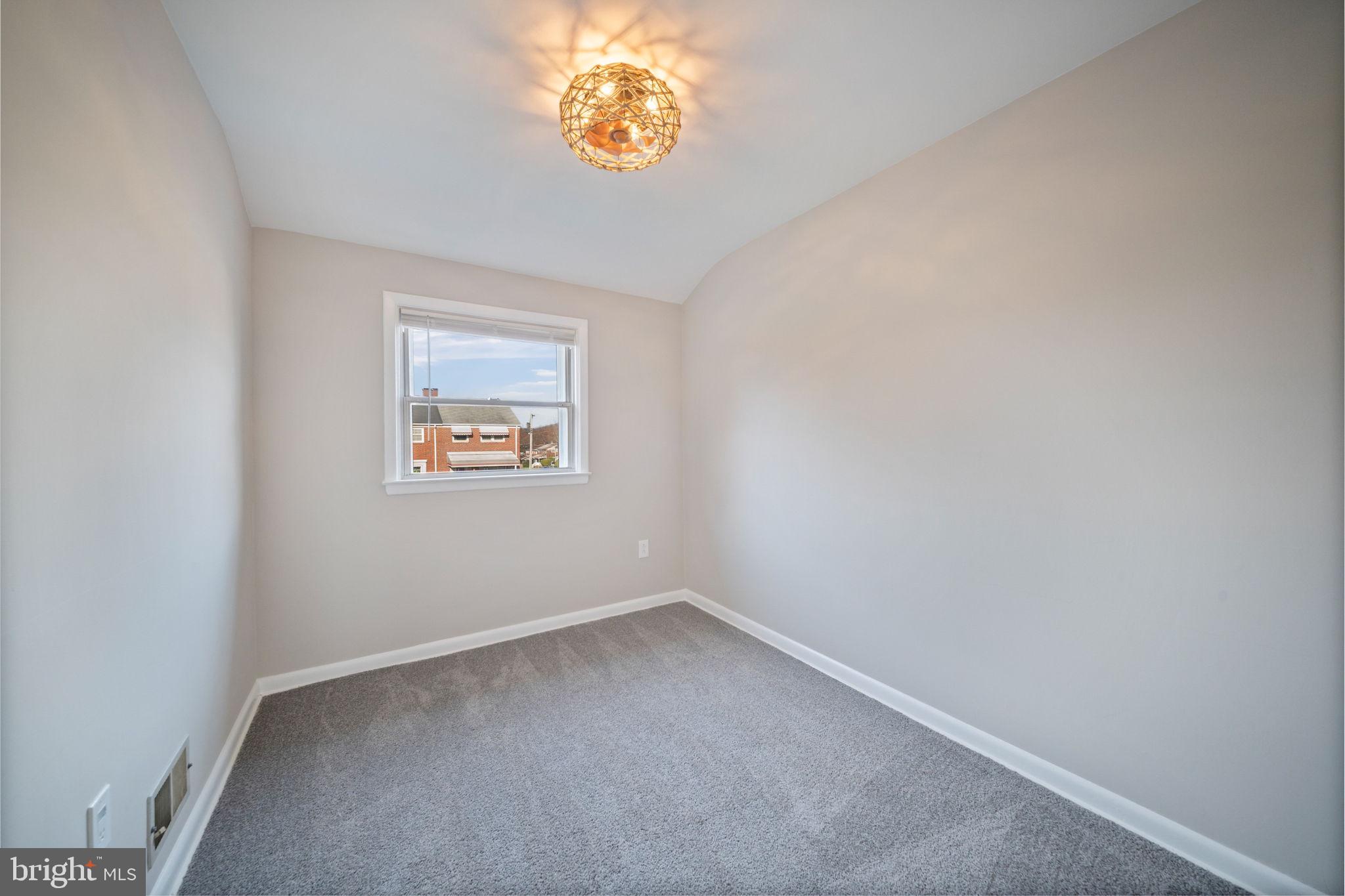 KINGS RIDGE - Residential