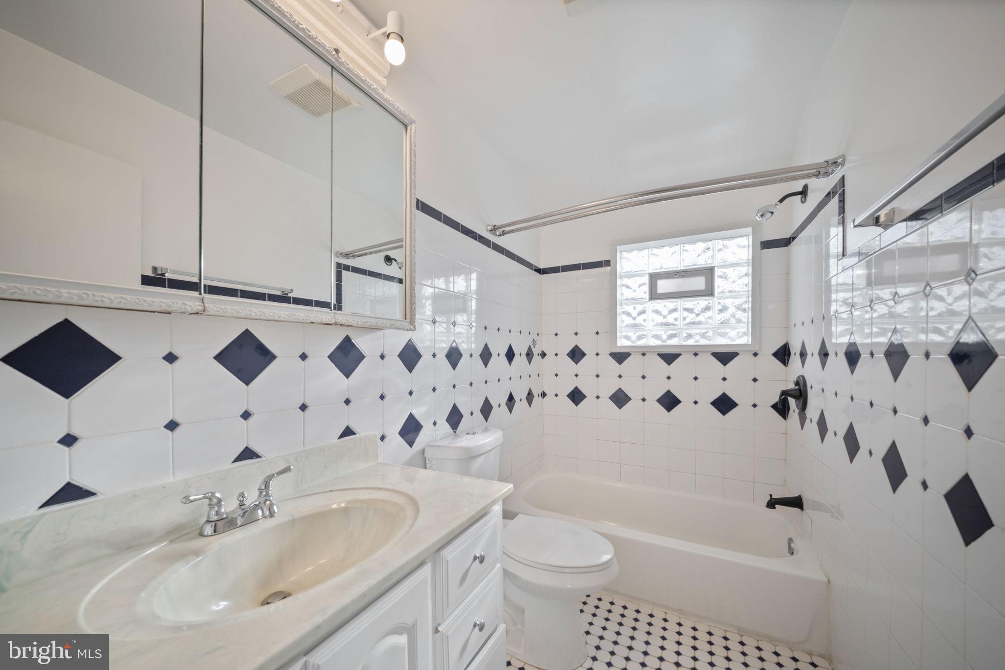 KINGS RIDGE - Residential