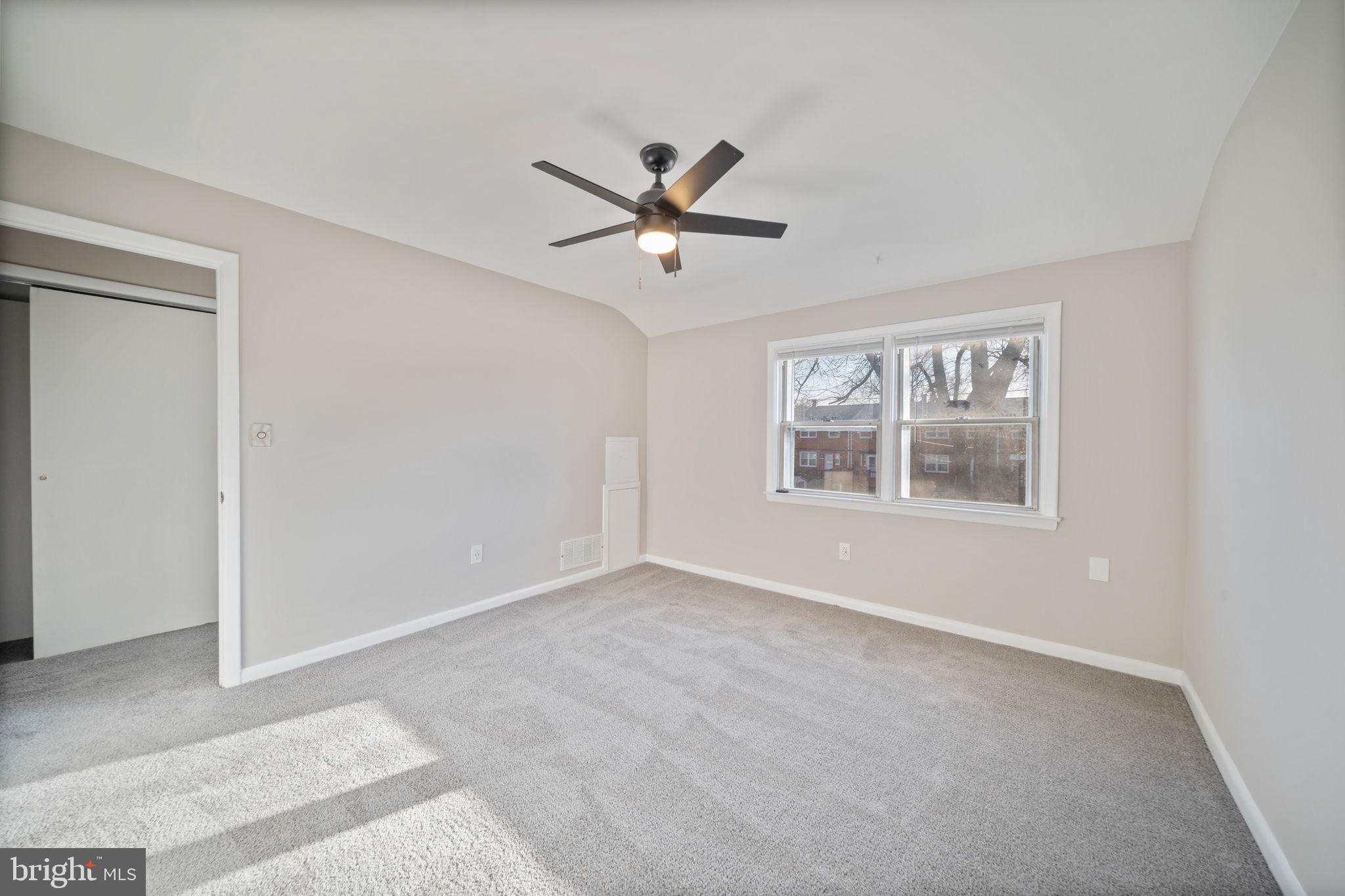 KINGS RIDGE - Residential