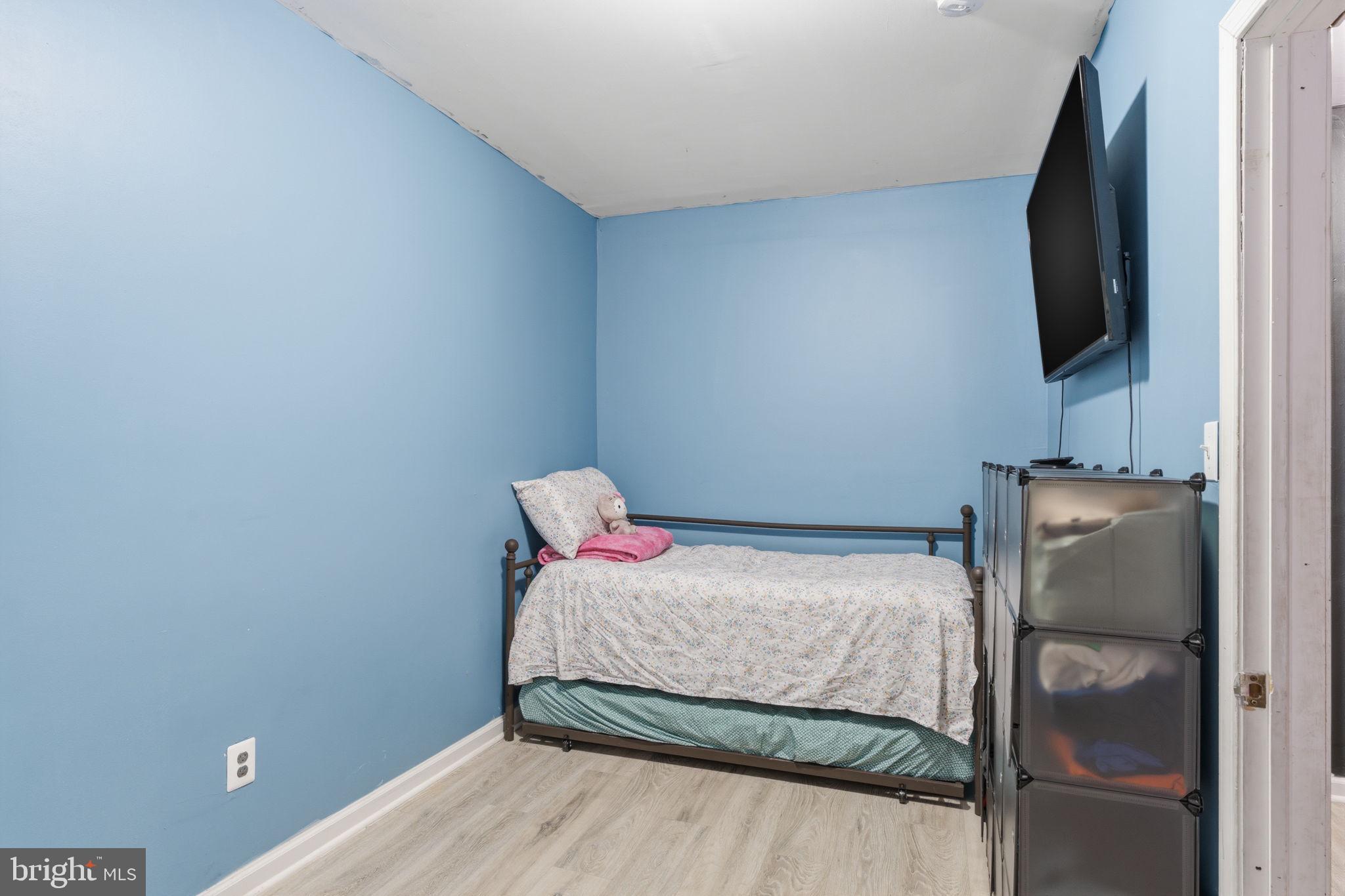 FRANKFORD - Residential