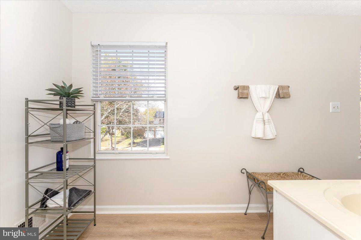 WATKINS PARK - Residential