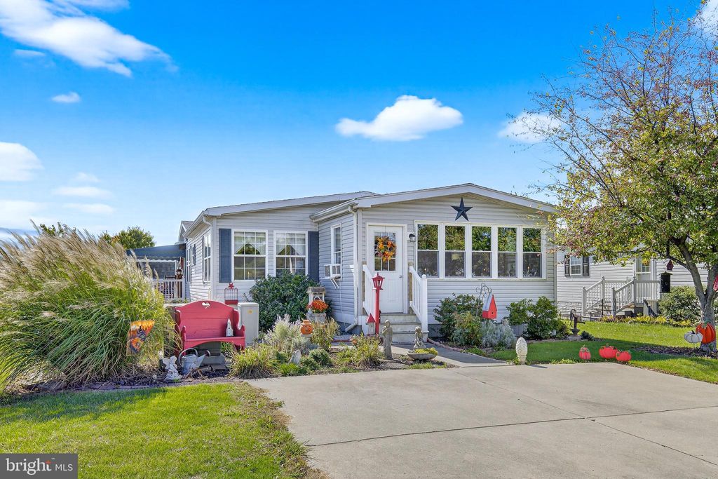 Photo of 188 W Cedar Street, PALMYRA, PA 17078 (MLS # PALN2023224)