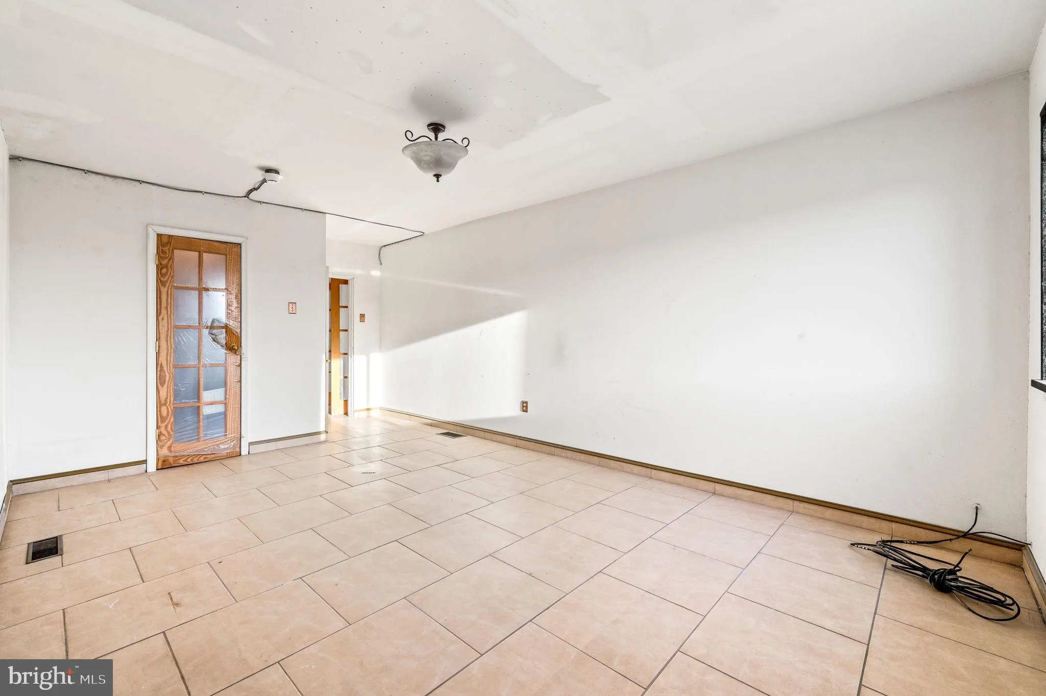 Philadelphia, Pennsylvania 19128, United States, ,Residential,Active,182359