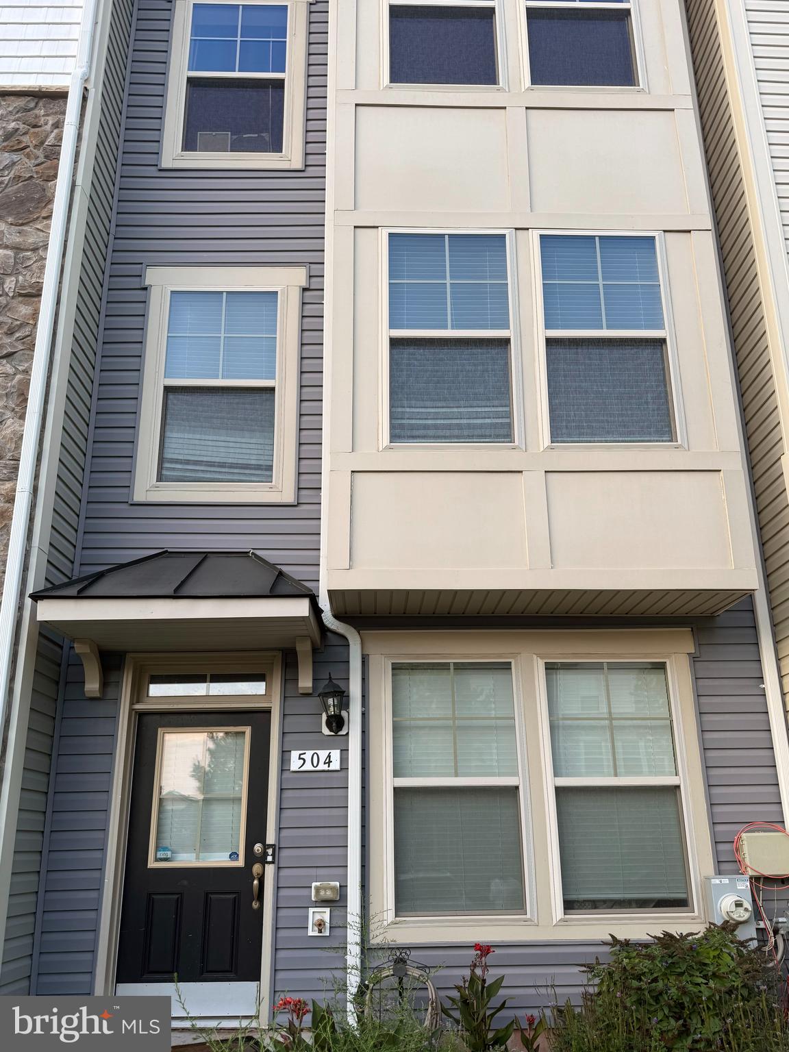 504 PEBBLEBROOK LANE