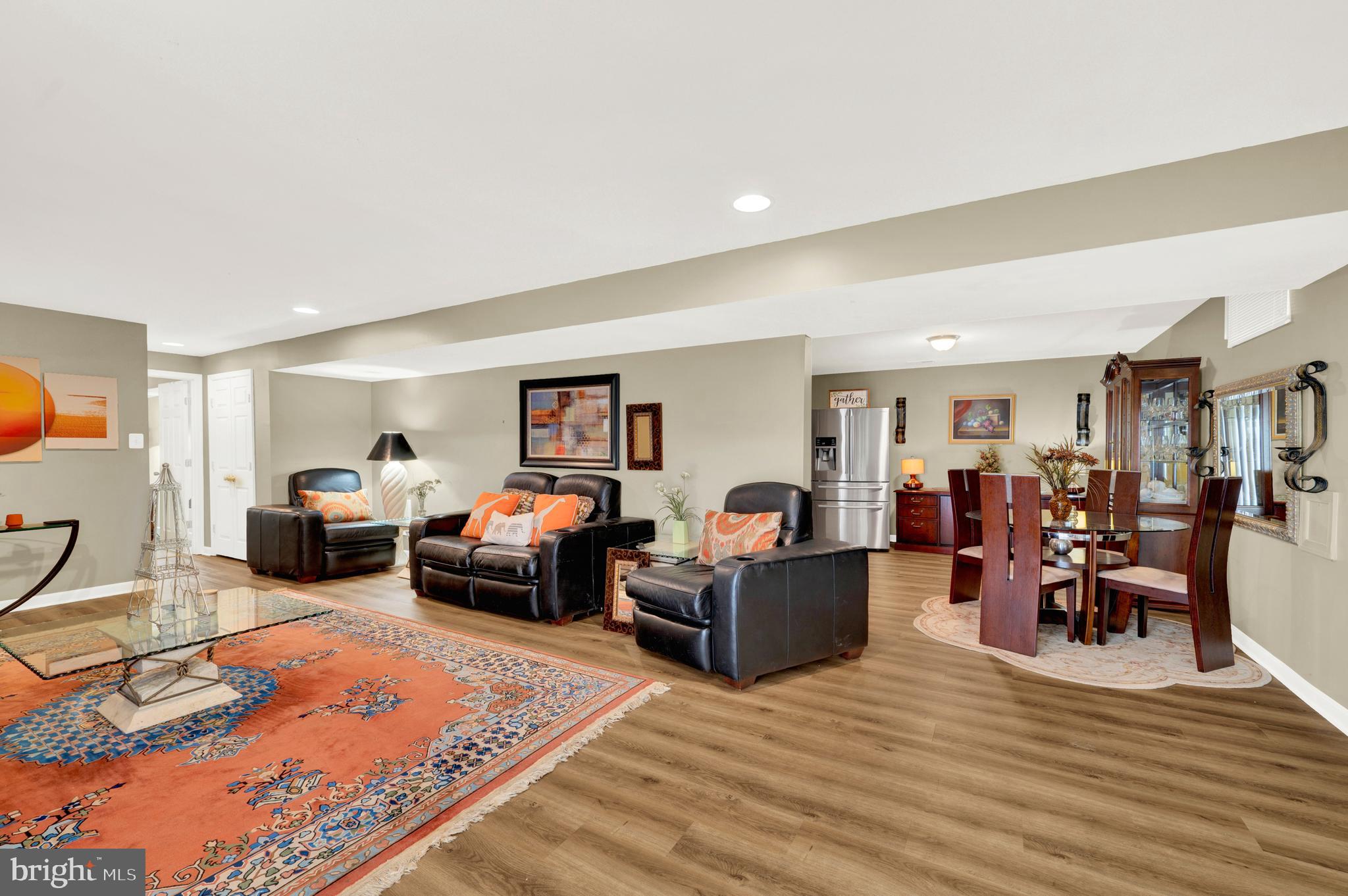 THE GALLERY - Residential Lease