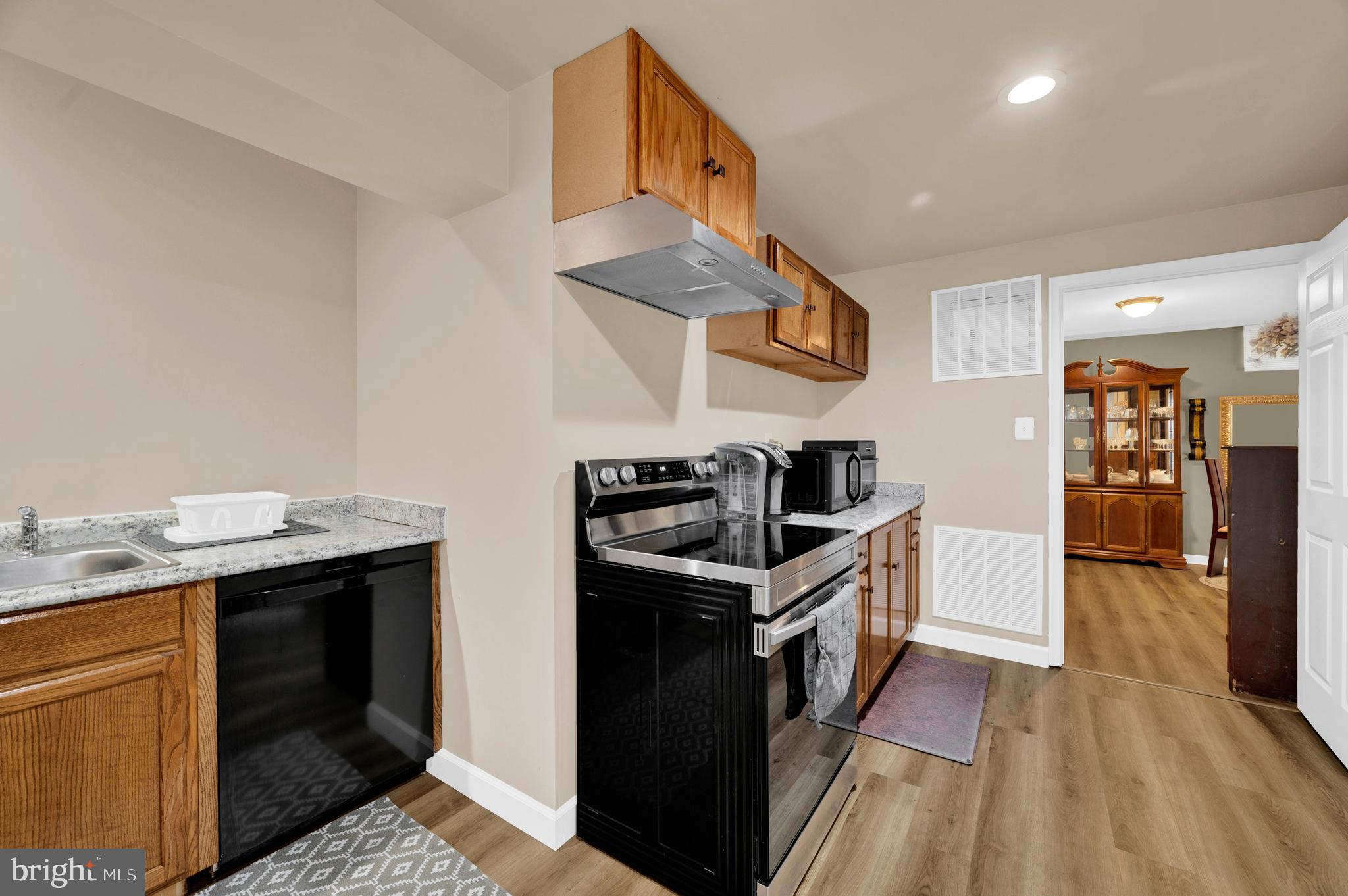 THE GALLERY - Residential Lease