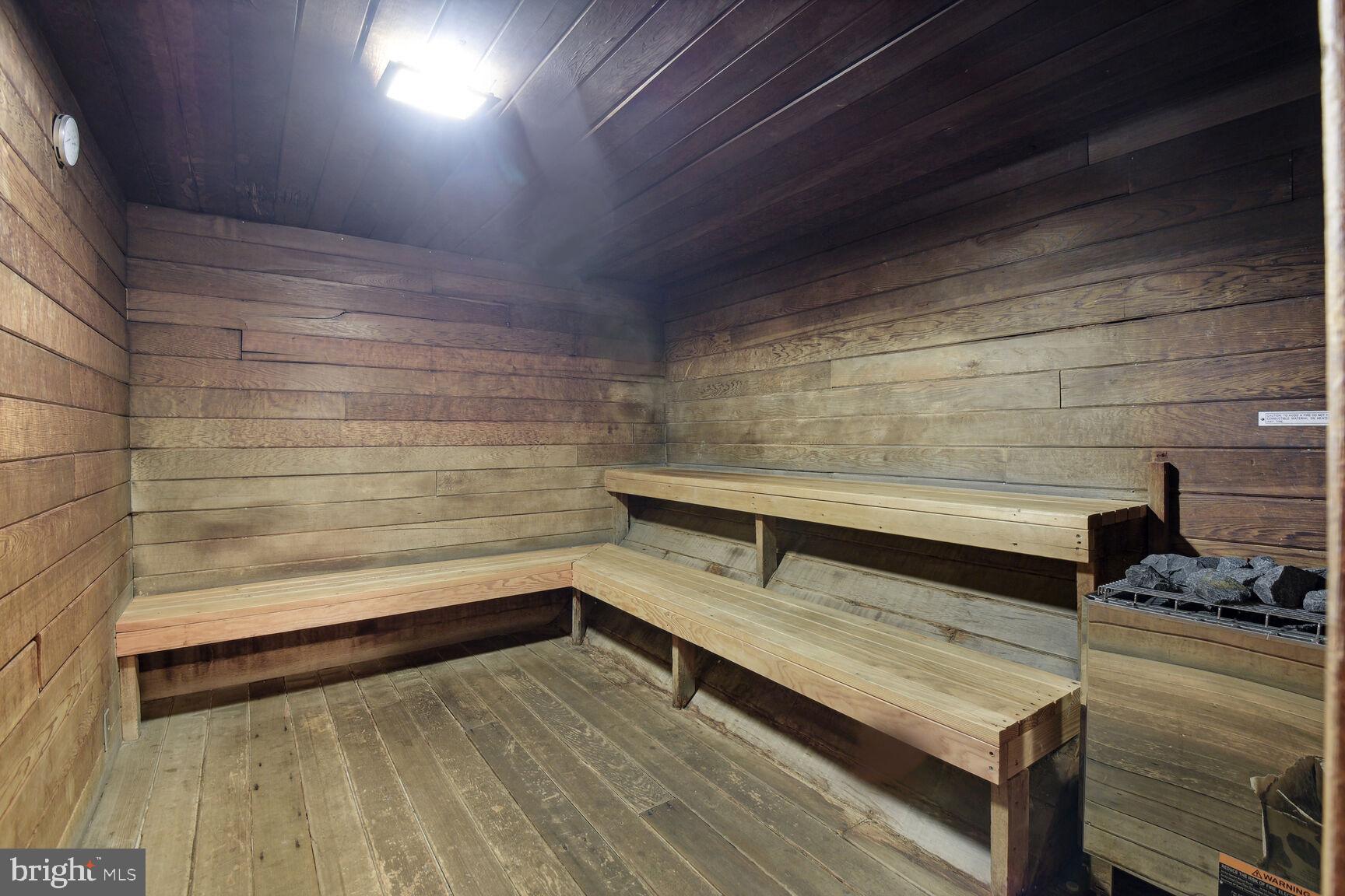 PARKSIDE PLAZA CODM - Residential Lease