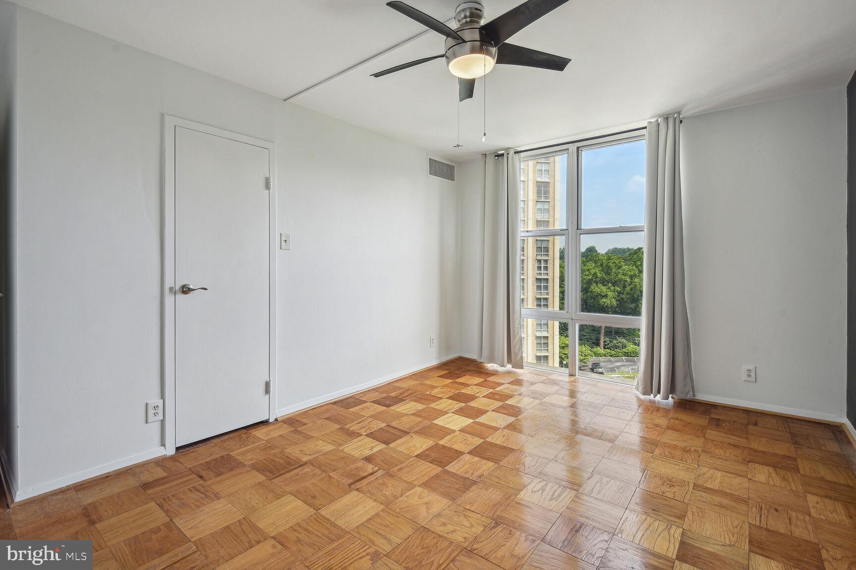 PARKSIDE PLAZA CODM - Residential Lease