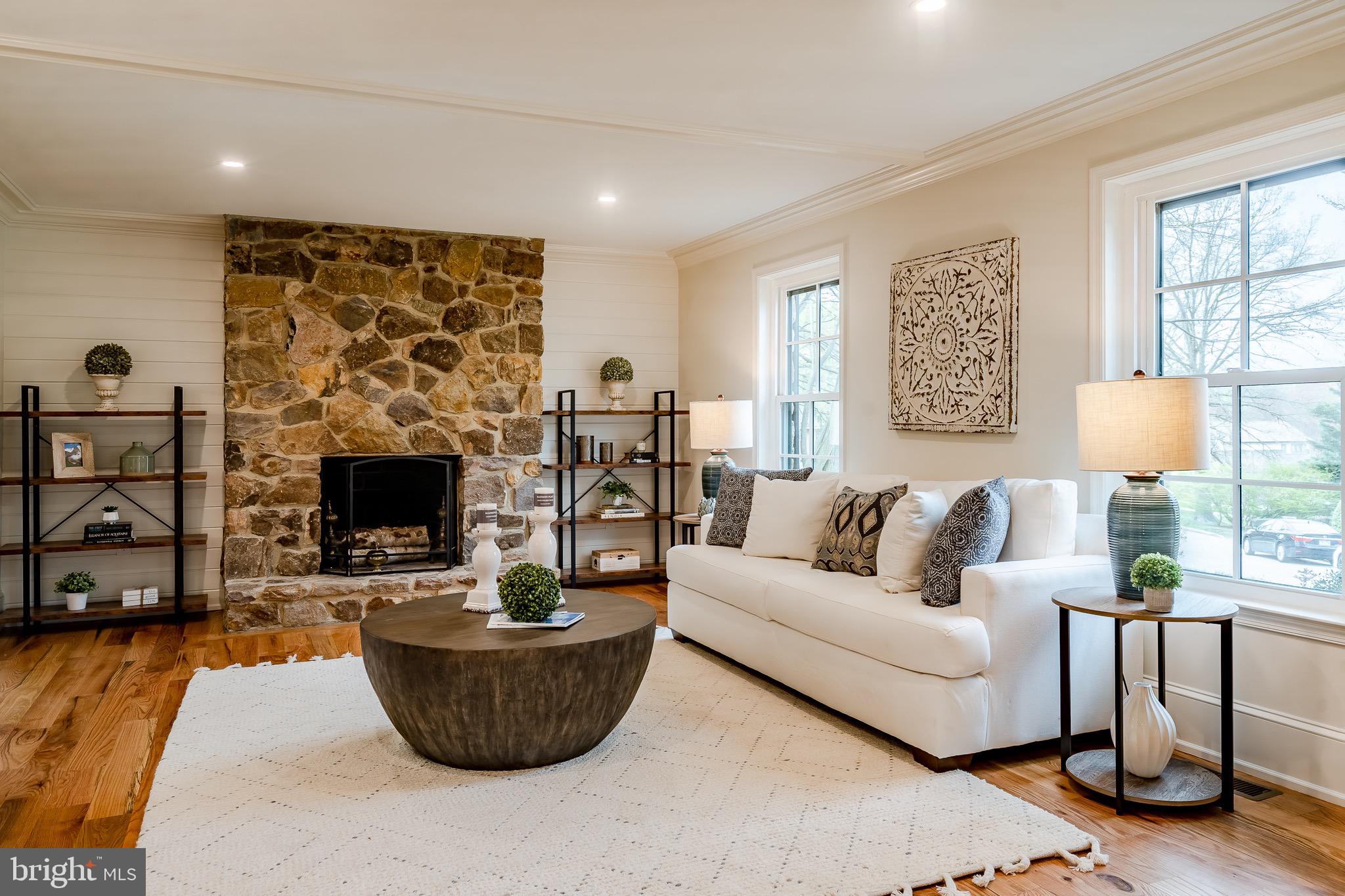 FOX FIELDS - Residential