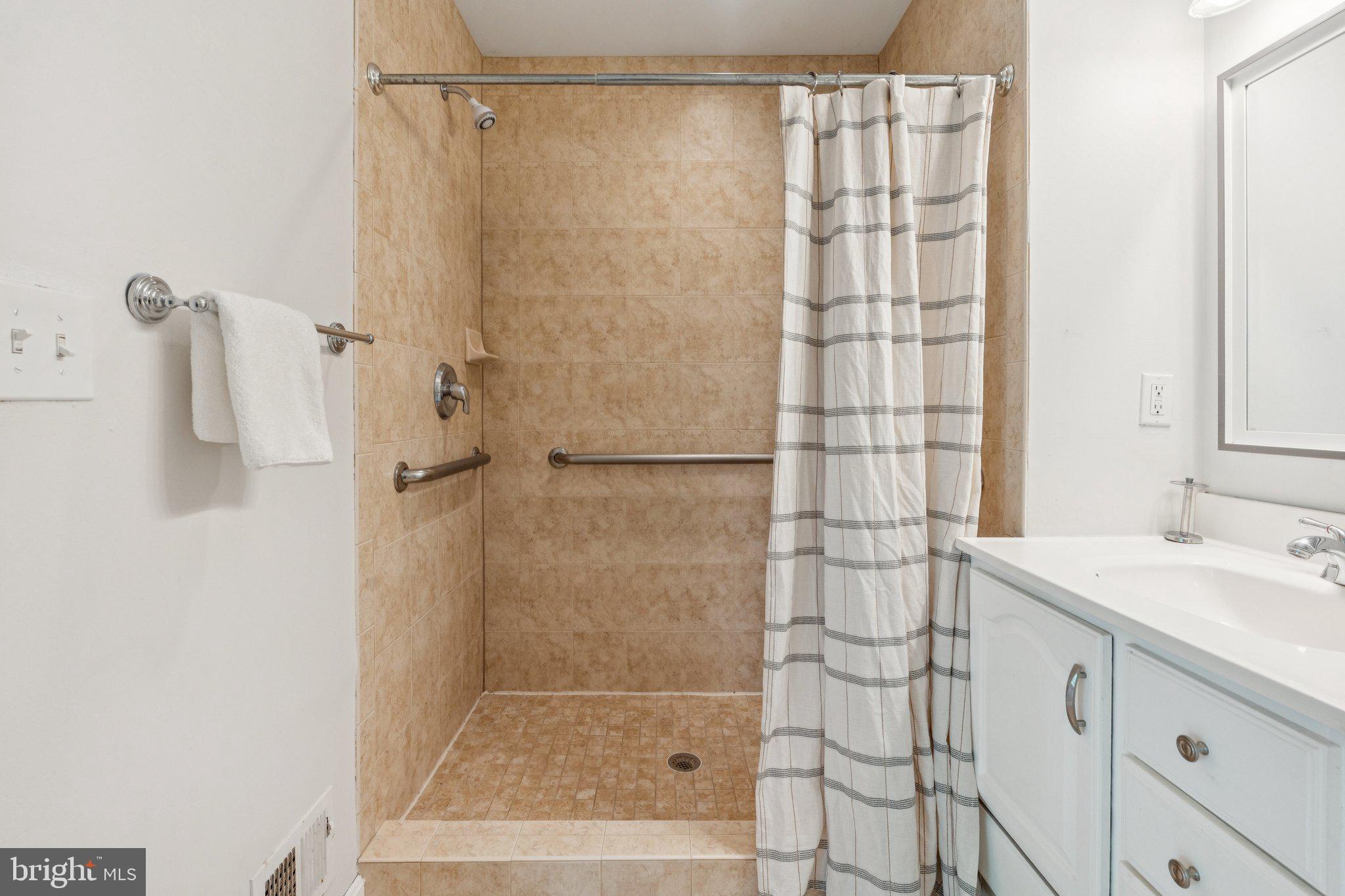 COLUMBIA FOREST - Residential