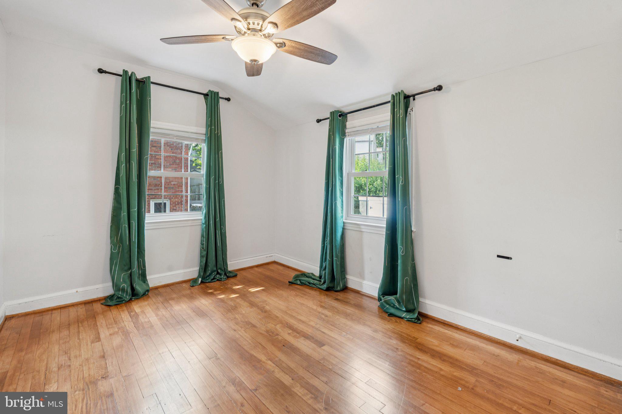 COLUMBIA FOREST - Residential