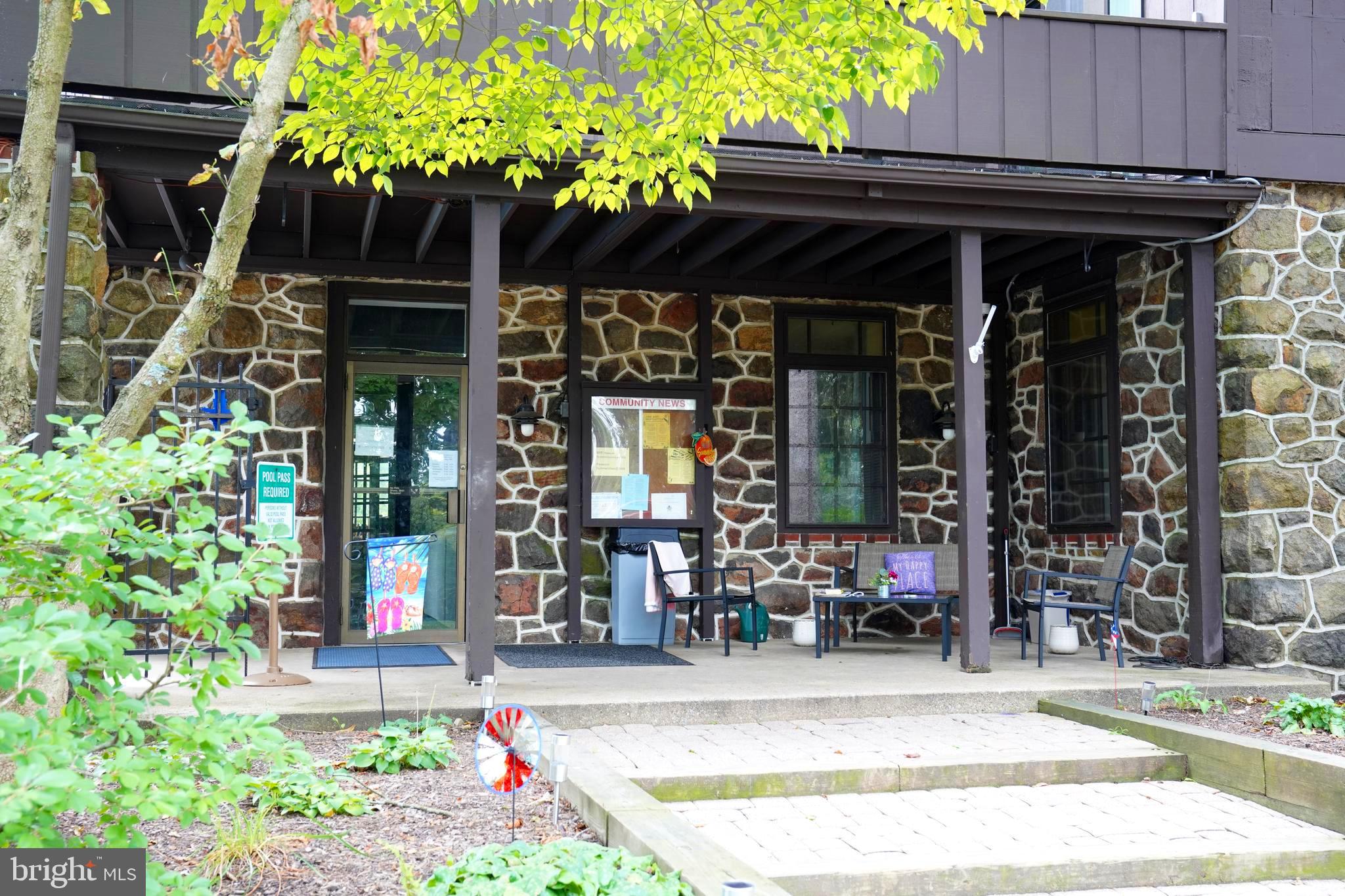 SUMMIT HOUSE - Residential Lease