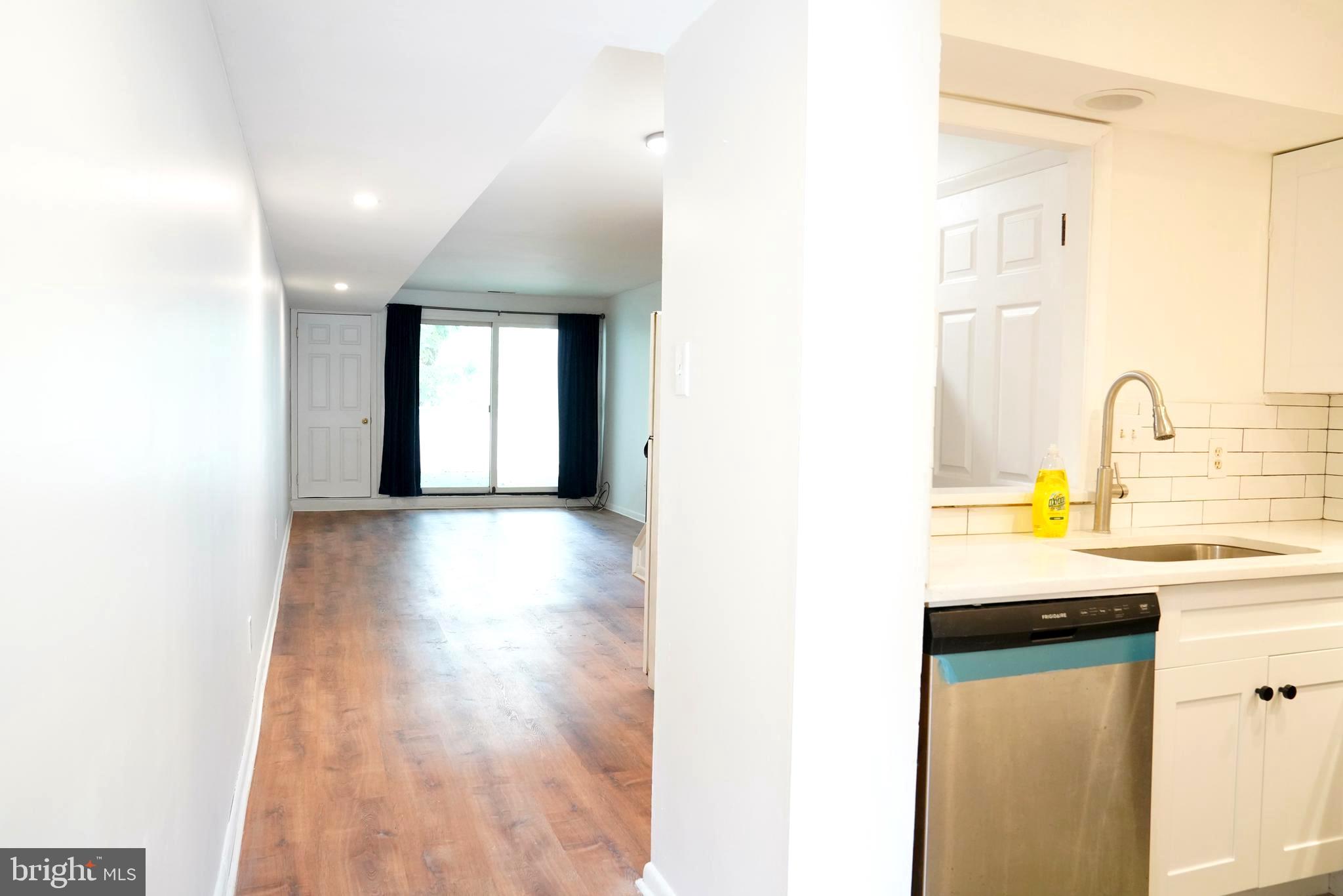 SUMMIT HOUSE - Residential Lease