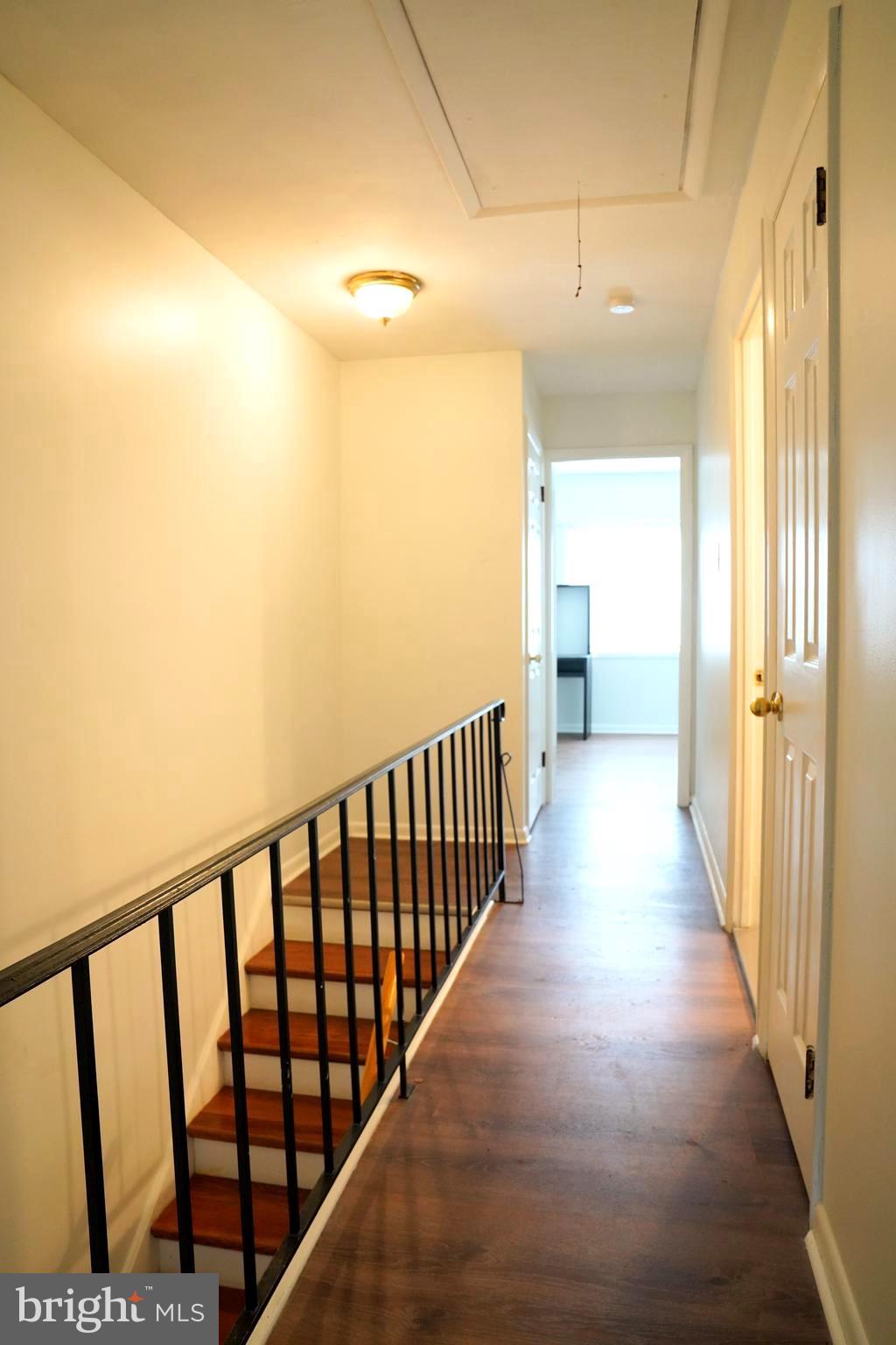 SUMMIT HOUSE - Residential Lease