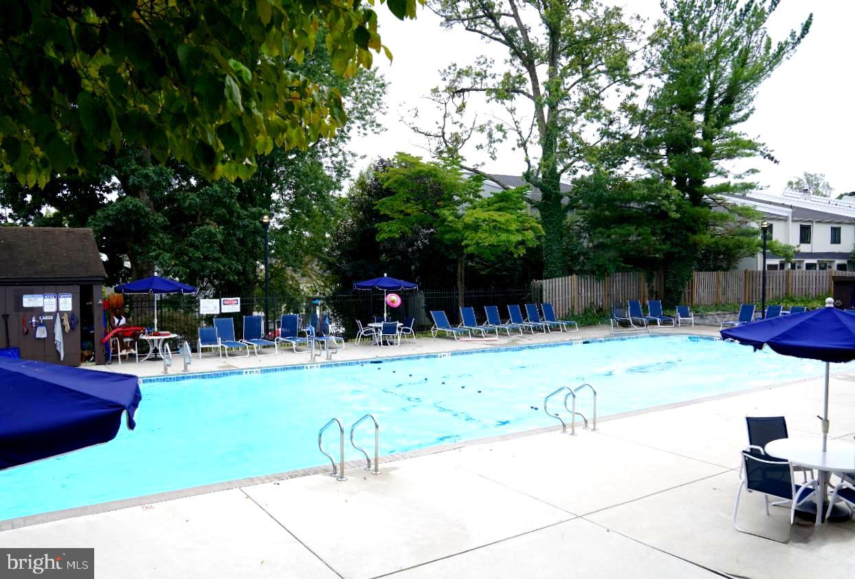 SUMMIT HOUSE - Residential Lease